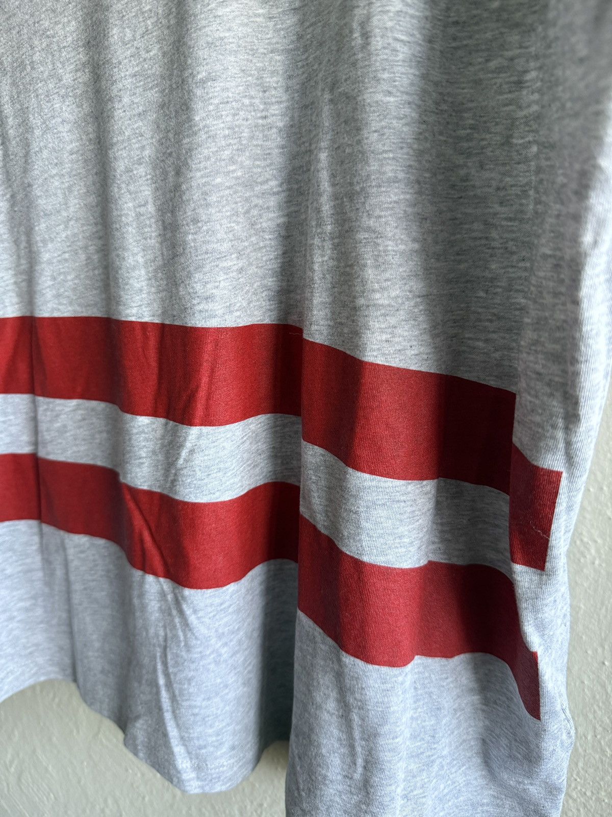Helmut Lang Helmet Lang Heather Gray Red Stripe T-Shirt Size US XXL / EU 58 / 5 - 3 Thumbnail