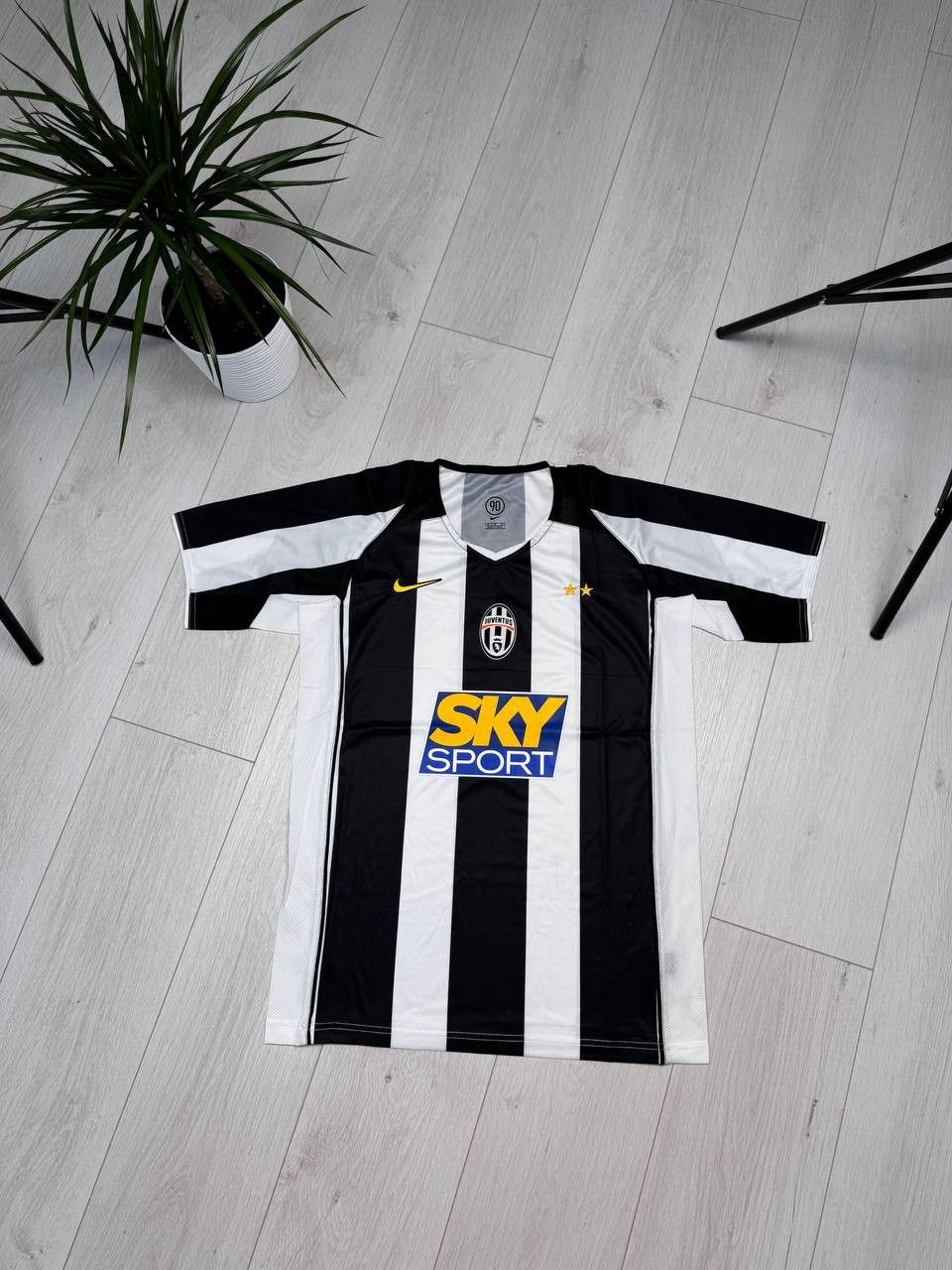 Nike NIKE JUVENTUS ITALY 2004/2005 Jersey Size US M / EU 48-50 / 2 - 1 Thumbnail