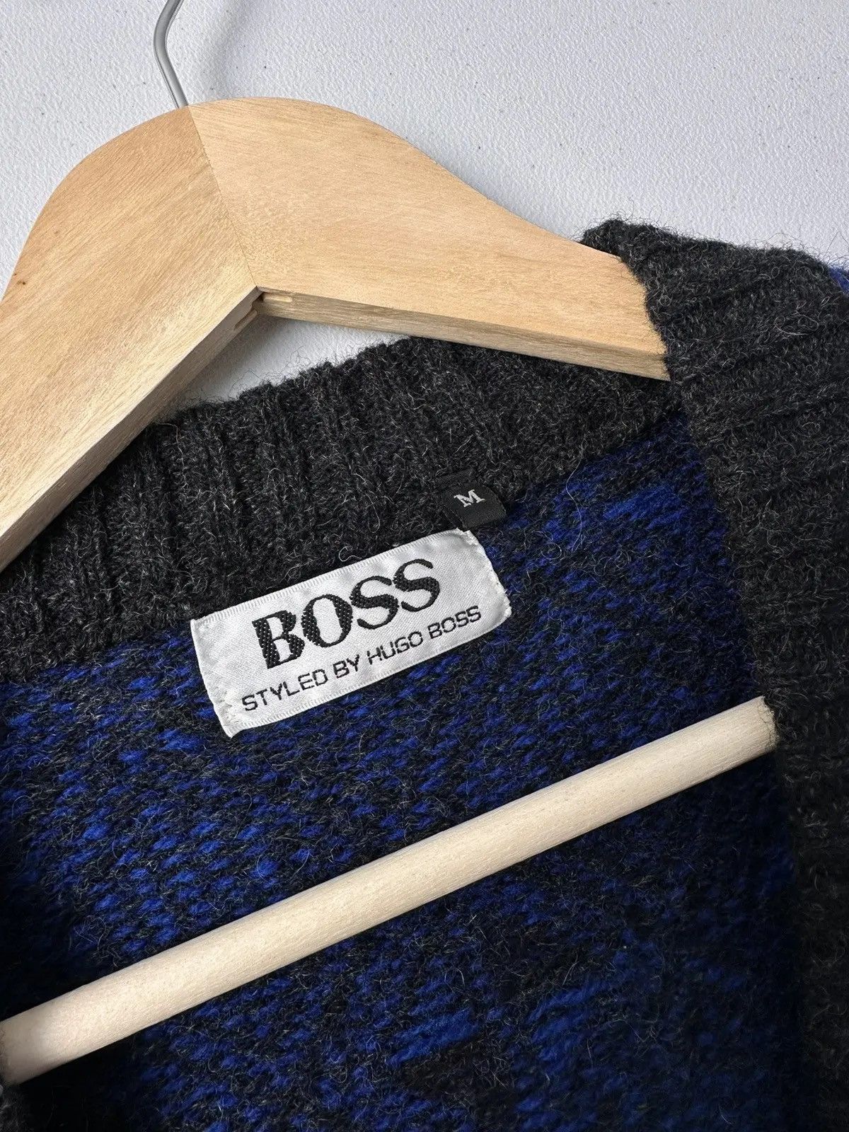 Hugo Boss Vintage 90s Hugo Boss Geometric Knit Sweater Rare Size US M / EU 48-50 / 2 - 6 Thumbnail