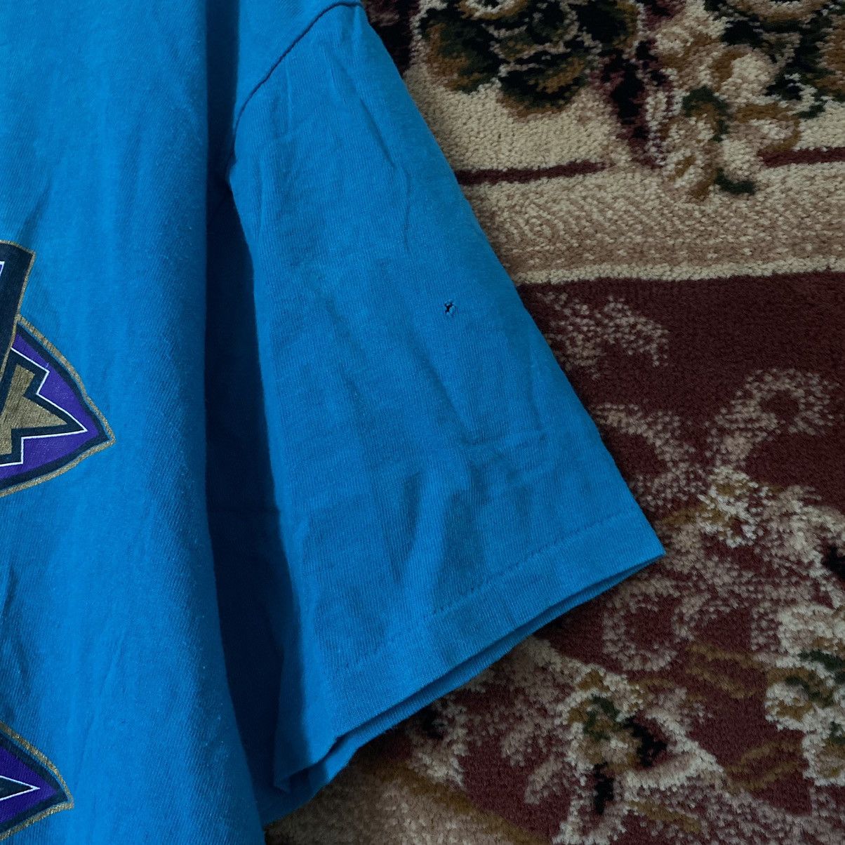 Band Tees × NBA × Vintage Vintage Charlotte Hornets T-Shirt NBA Size US XL / EU 56 / 4 - 9 Thumbnail