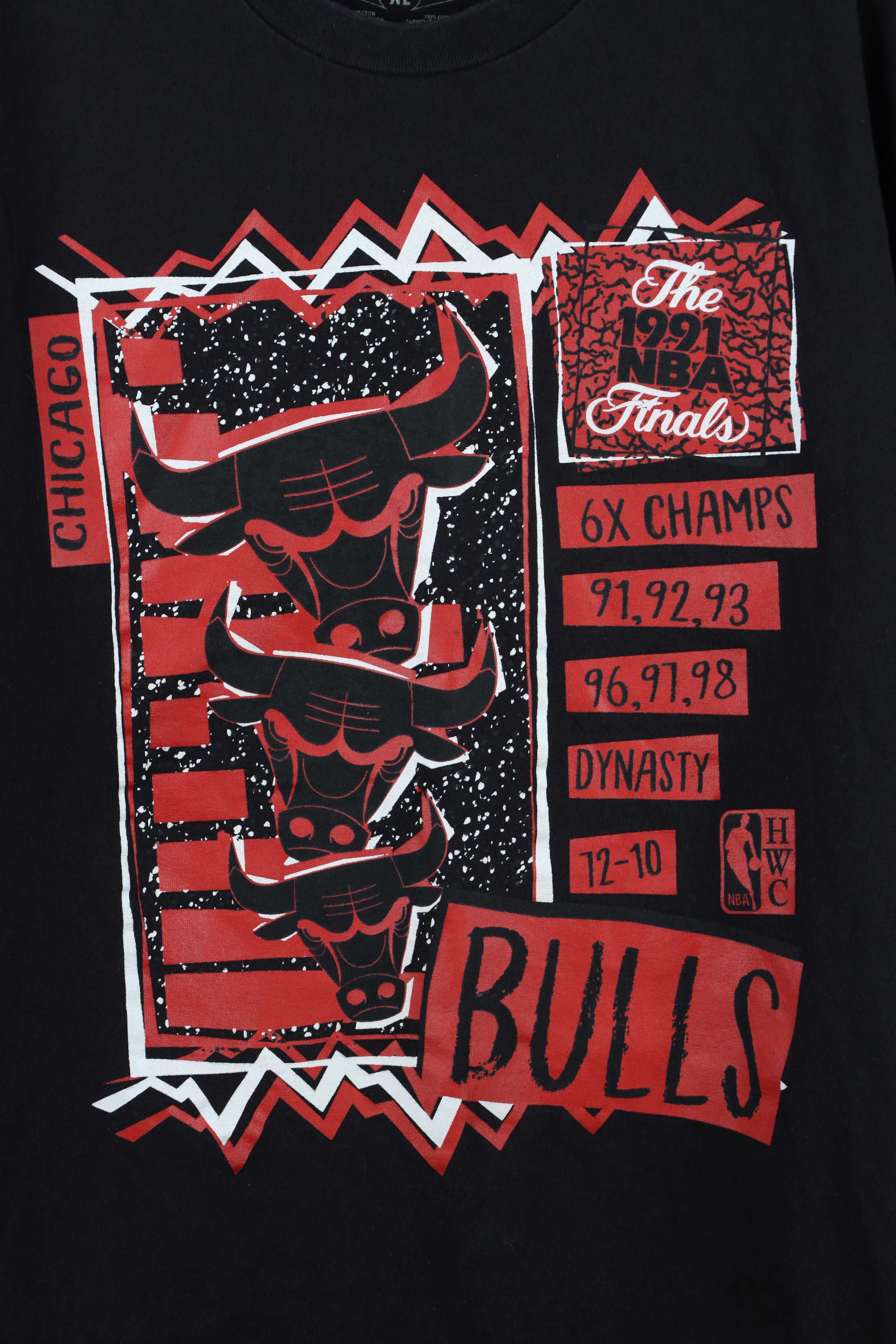 Mitchell & Ness × Vintage Mitchell & Ness Hardwood Classics Bulls Basketball T-Shirt Size US XL / EU 56 / 4 - 4 Thumbnail