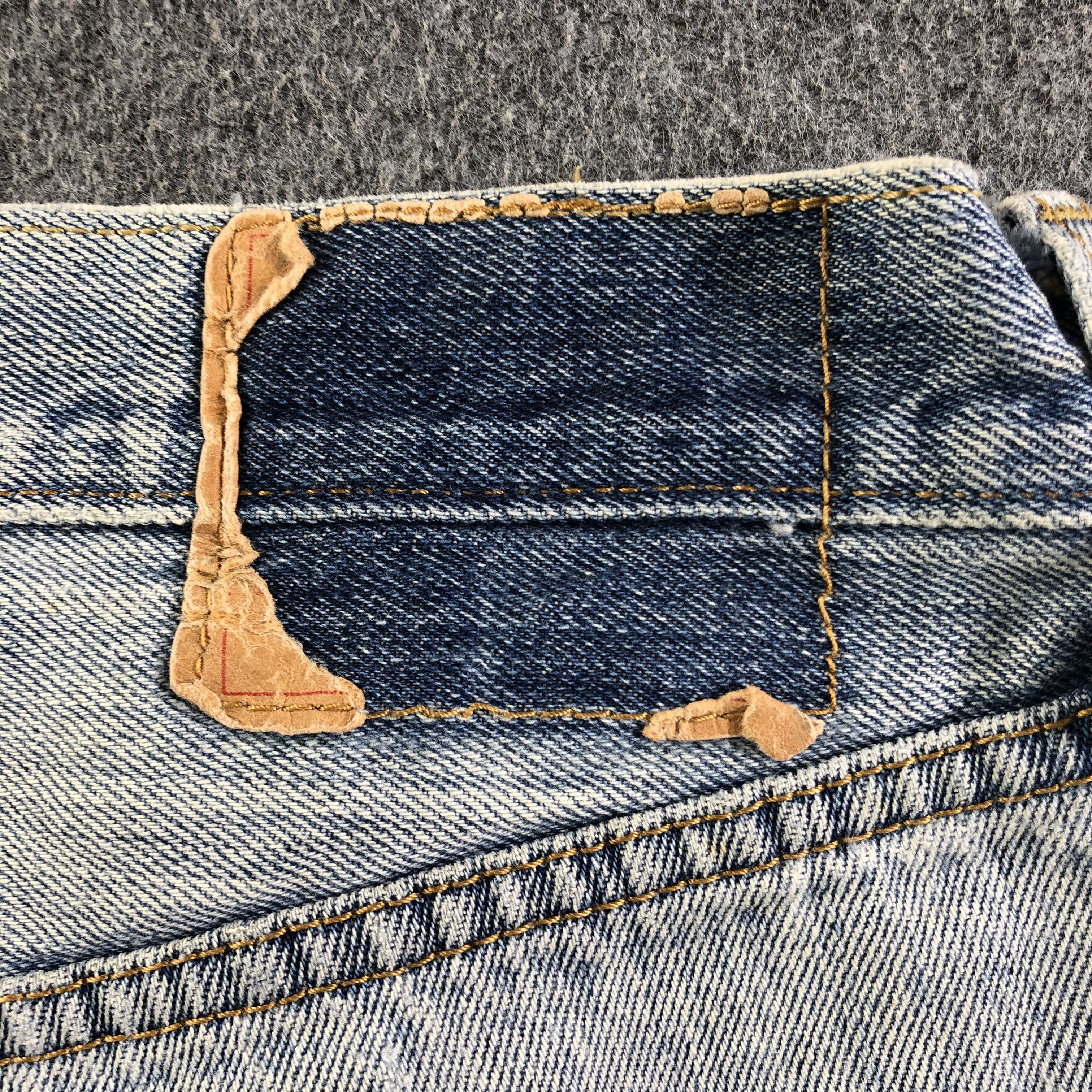 Levi's Vintage Light Wash Levis 501 Jeans-J3340 Size US 31 - 5 Thumbnail
