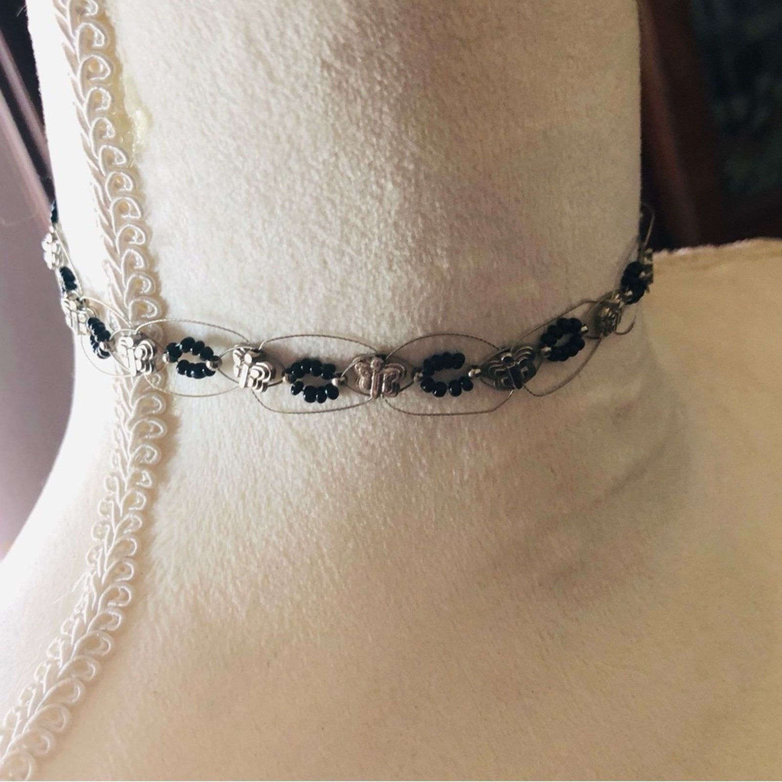 Handmade Handcrafted butterfly seed bead wire choker necklace Size ONE SIZE - 5 Thumbnail