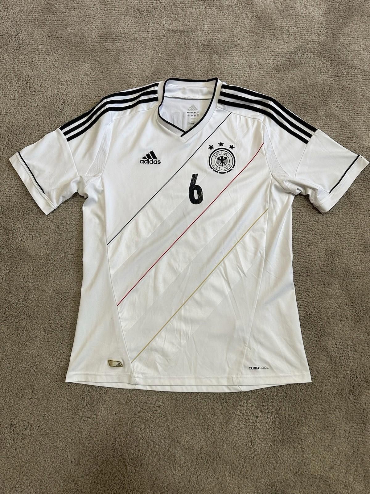 Adidas GERMANY 2012/13 FOOTBALL SOCCER HOME JERSEY #6 Khedira Size US M / EU 48-50 / 2 - 1 Thumbnail