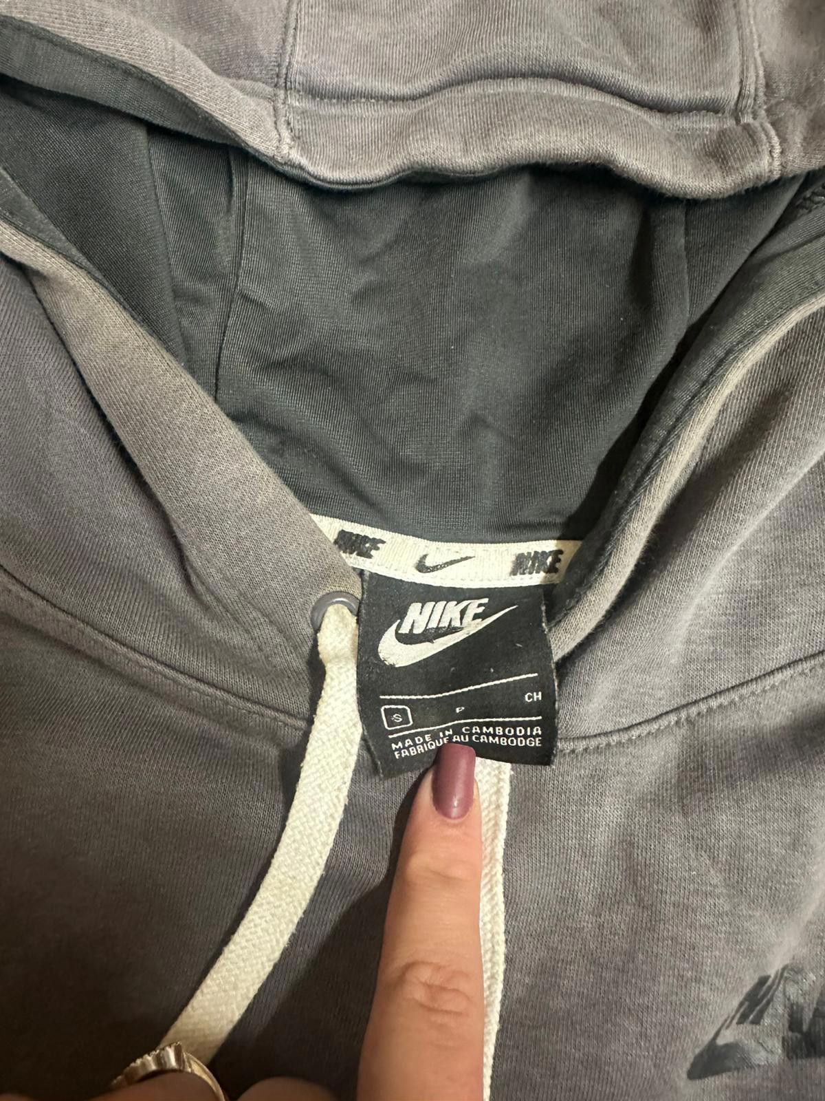 Nike Nike Grey Pullover Hoodie with Black Accents Size US S / EU 44-46 / 1 - 5 Thumbnail