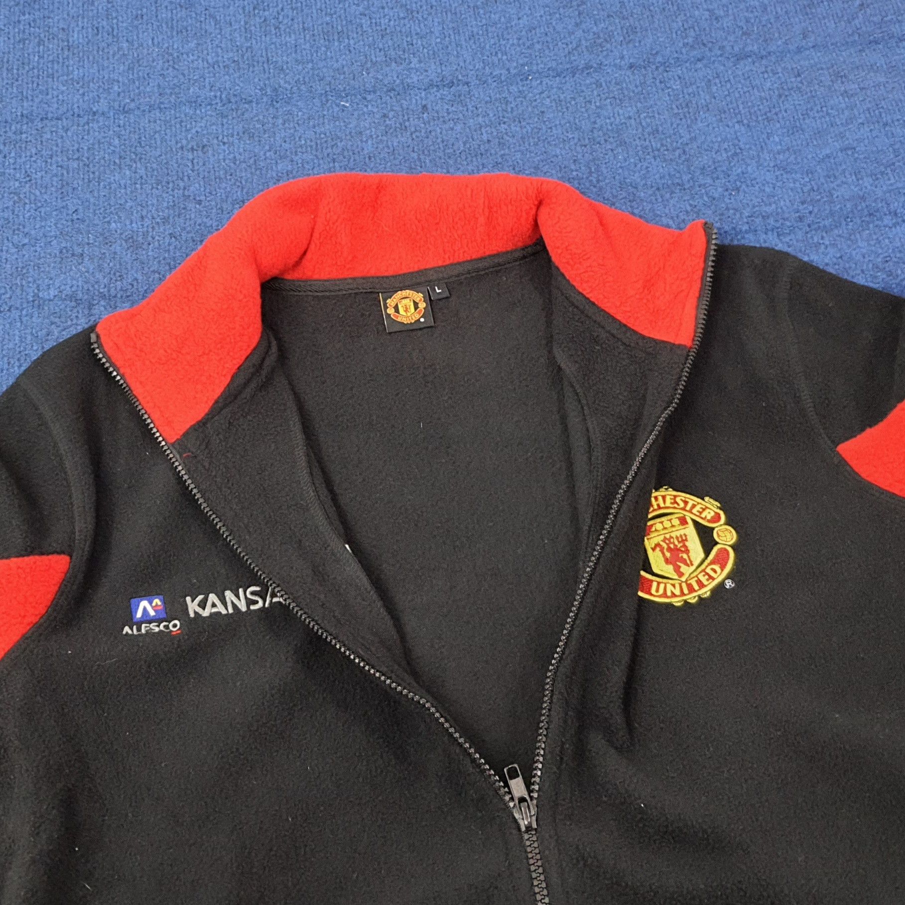 Vintage Vintage Manchester United Zipper Fleece Jacket C264N7 Size US L / EU 52-54 / 3 - 6 Thumbnail
