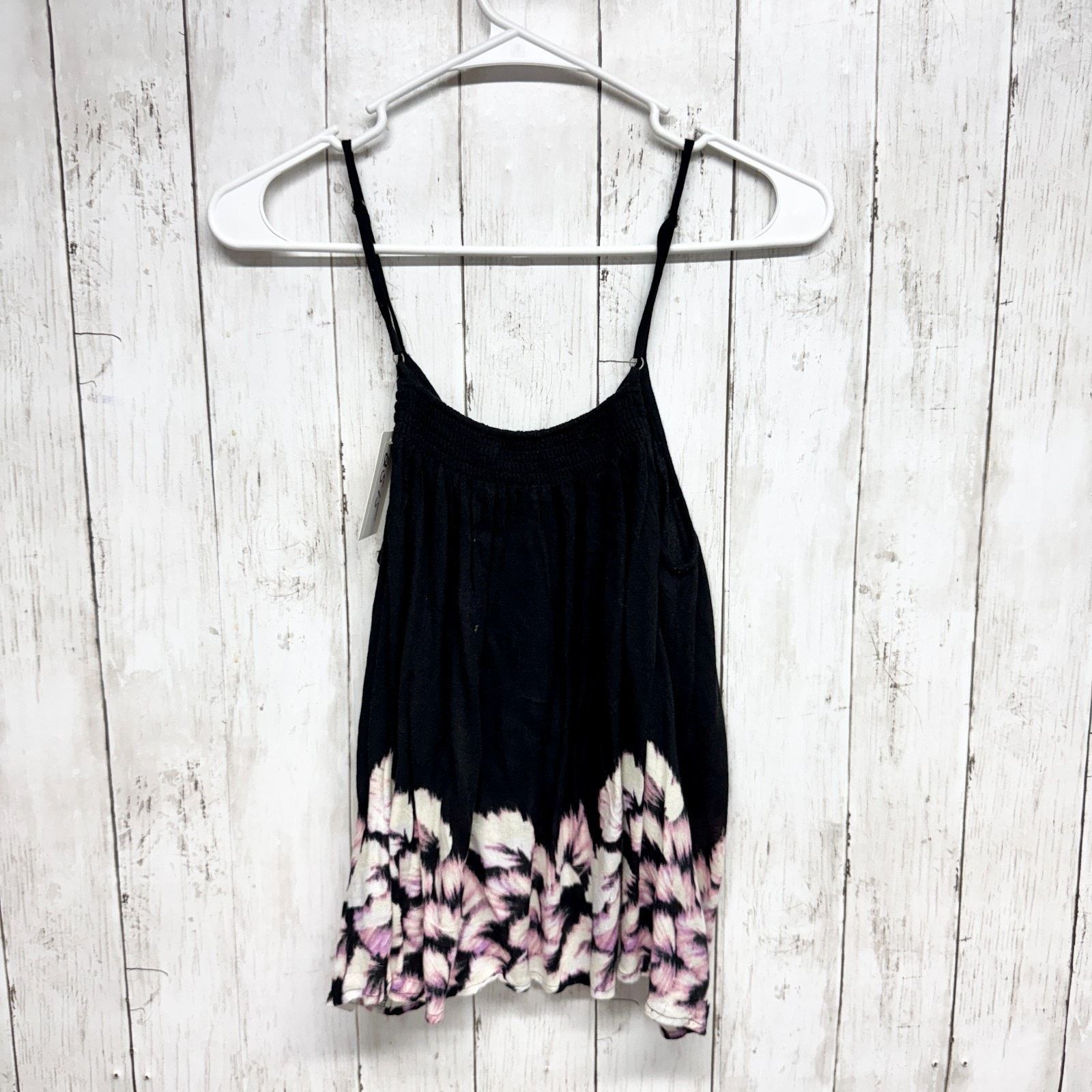 Other Kimchi Blue Blouse Medium Floral Smocked Sleeveless Tank Top Size M / US 6-8 / IT 42-44 - 1 Thumbnail