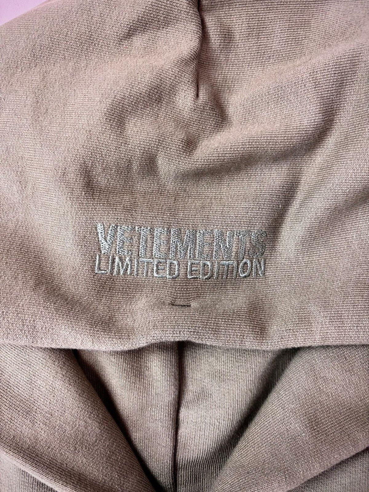 Vetements Vetements "Maybe Mental" Hoodie Size US M / EU 48-50 / 2 - 3 Thumbnail