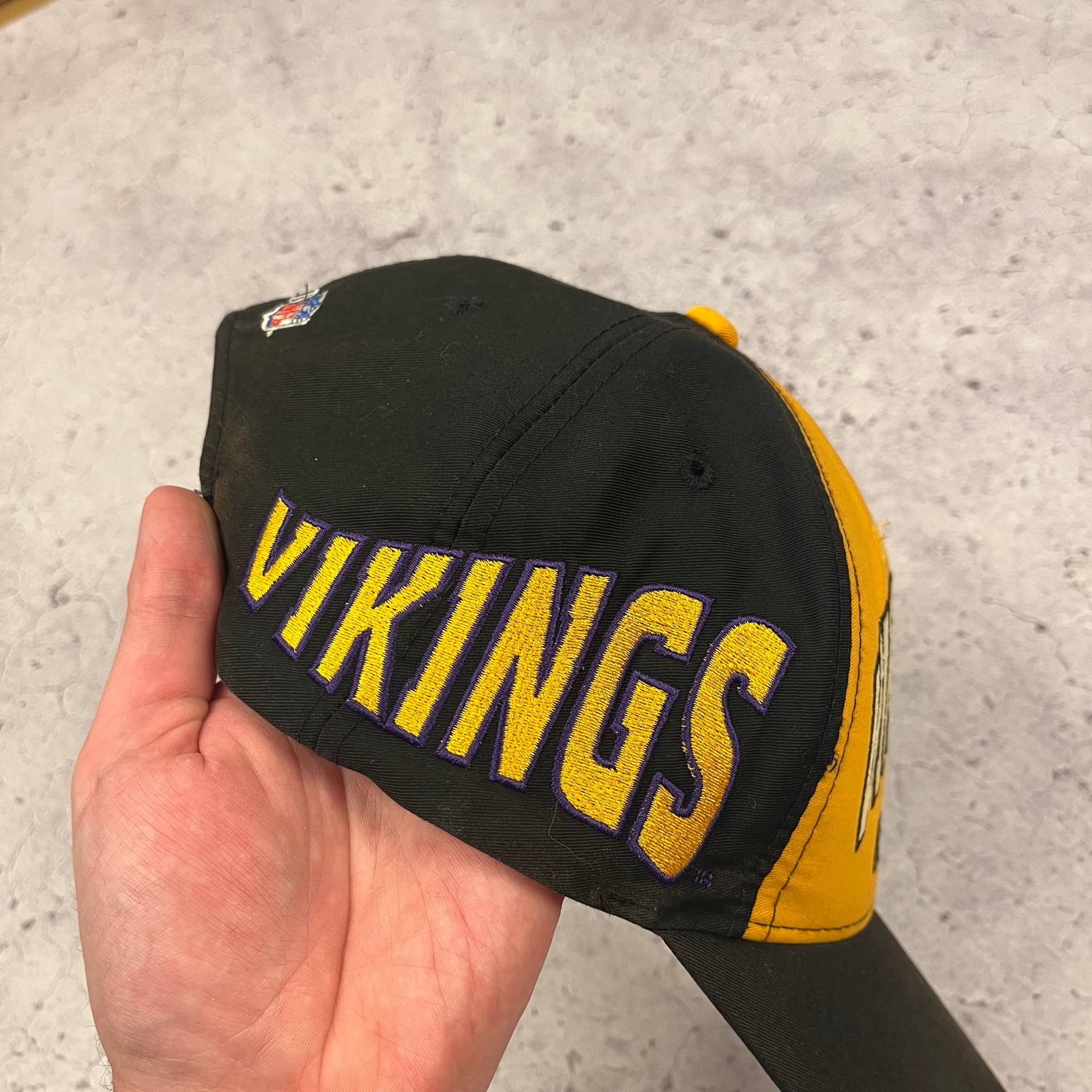 NFL Minnesota Vikings NFL Amcap Vintage Baseball Cap Size ONE SIZE - 6 Thumbnail