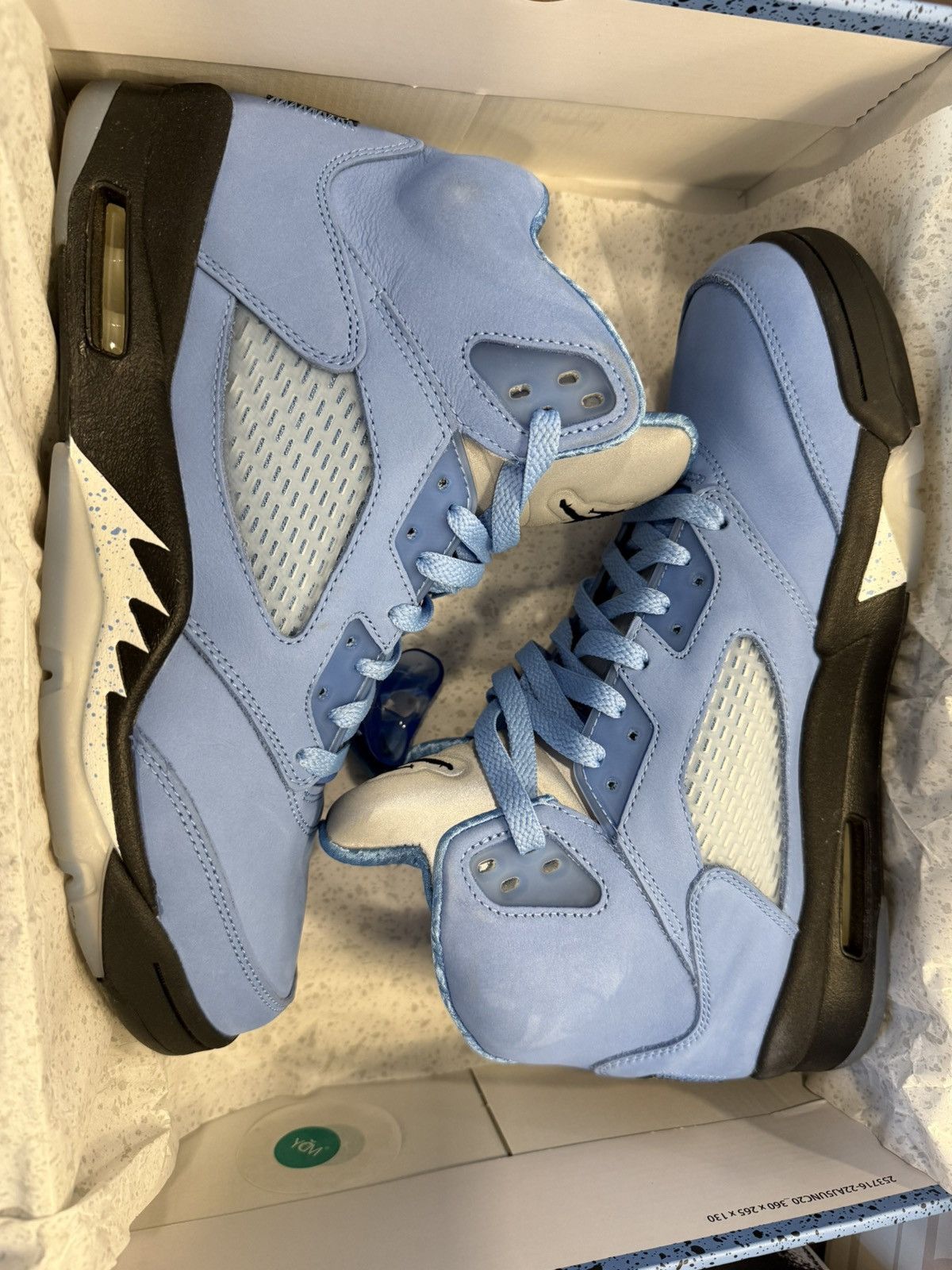 Nike Air Jordan Retro 5 University Blue Size US 10.5 / EU 43-44 - 1 Thumbnail