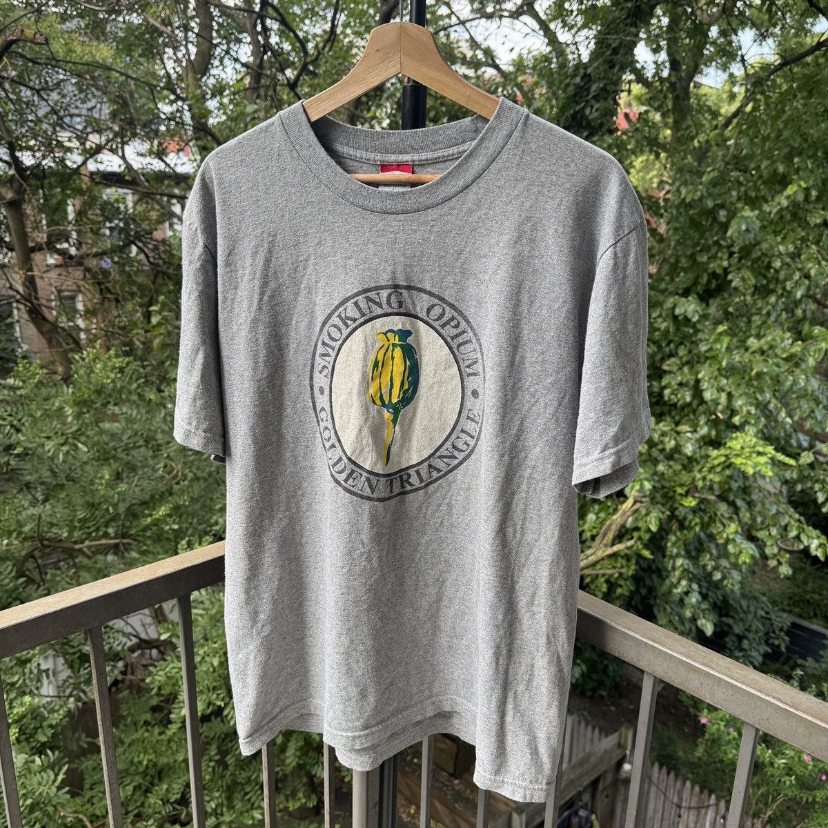 Vintage Vintage Smoking Opium Tee Size US L / EU 52-54 / 3 - 1 Thumbnail