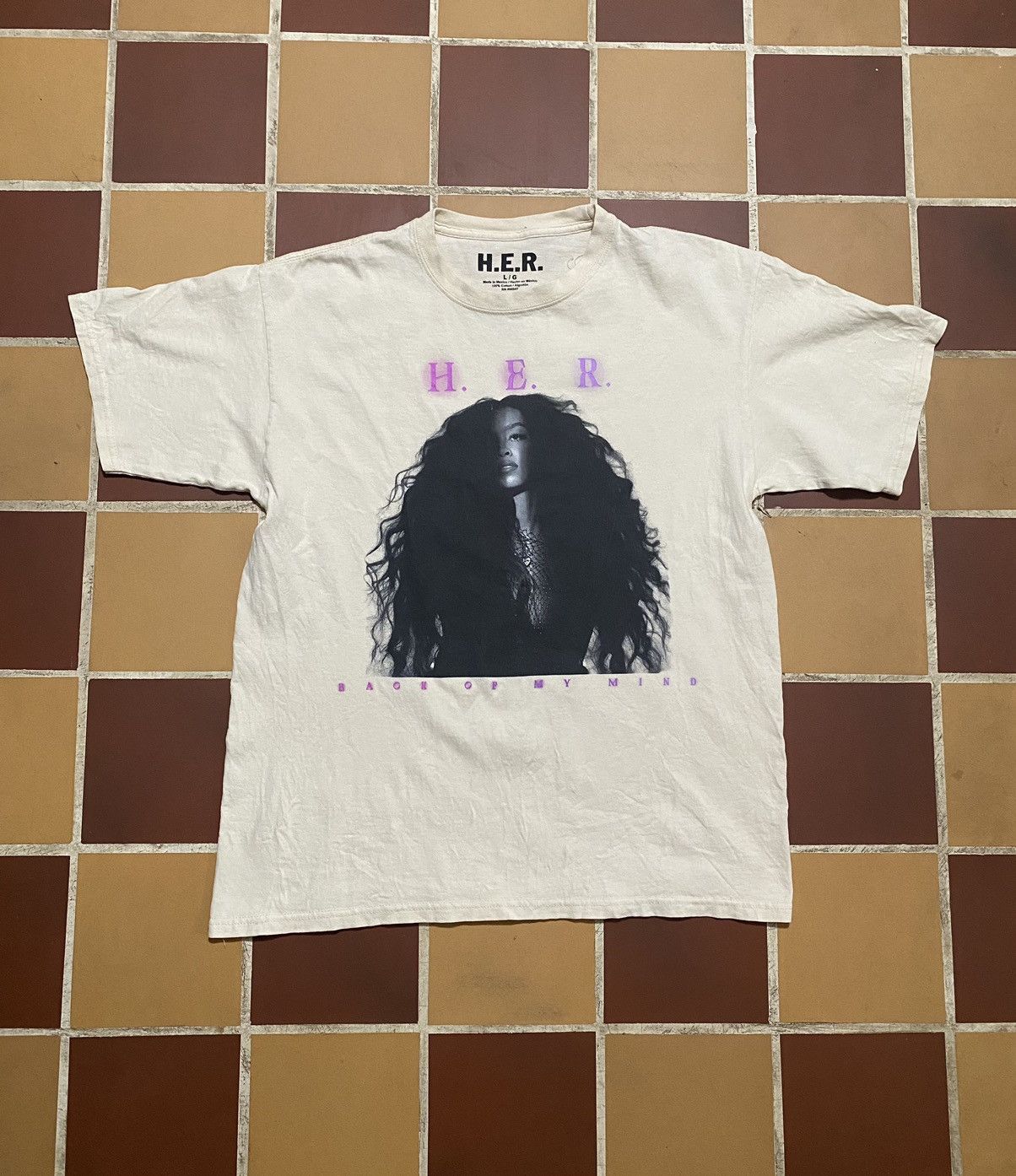 Rap Tees × Vintage Vintage H.E.R. Back of my mind tour shirt Size US L / EU 52-54 / 3 - 1 Thumbnail