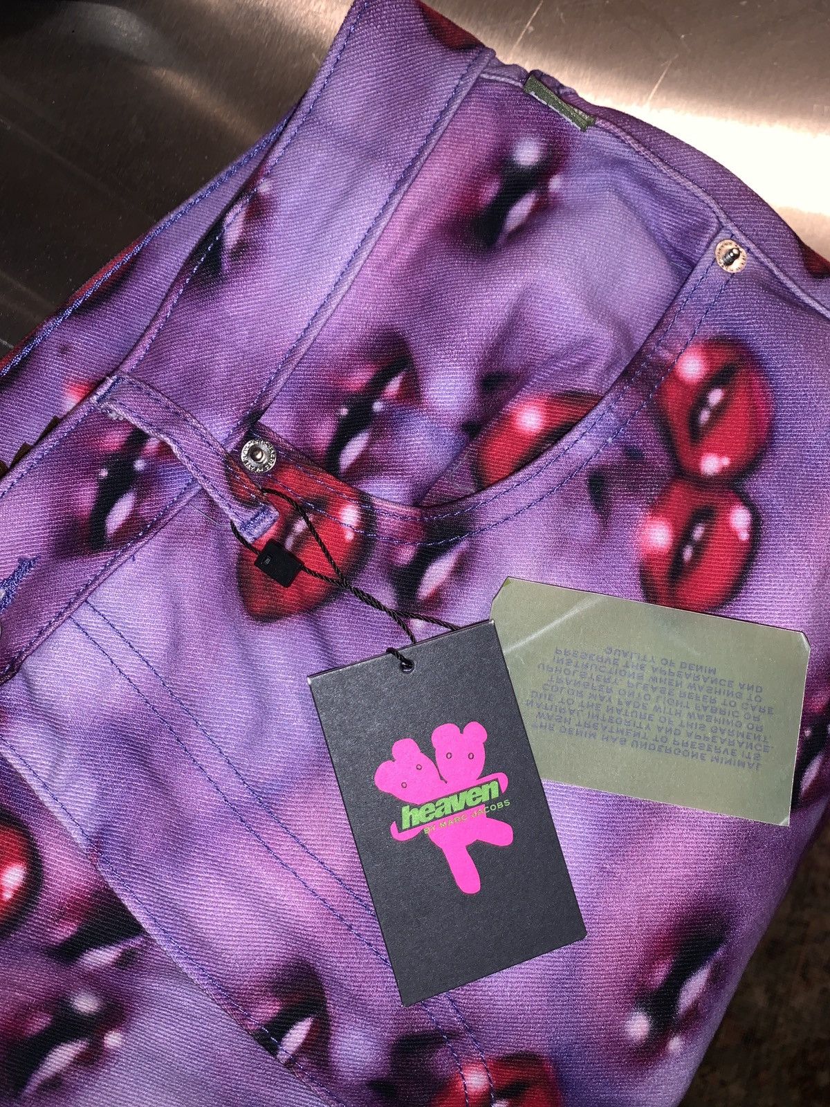 Heaven by Marc Jacobs Marc Jacobs Purple Heaven by Marc Jacobs Star Faces Jeans Size 28" / US 6 / IT 42 - 2 Thumbnail
