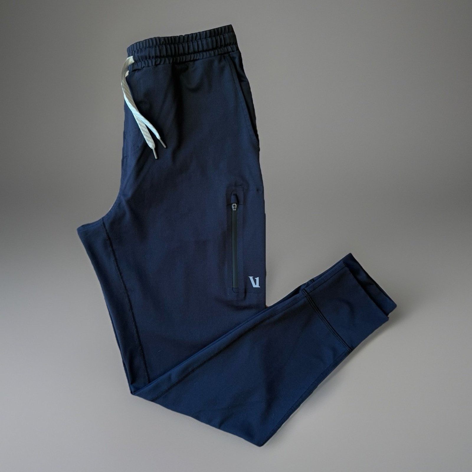 Vuori Vuori Sunday Performance Jogger Small Black Comfy Sweatpants Size US 28 / EU 44 - 1 Thumbnail