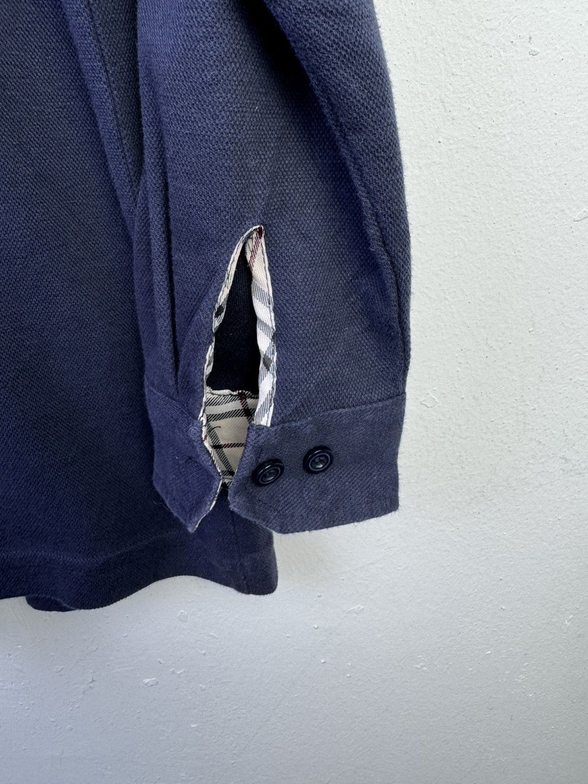 Burberry Burberry long-sleeve with a check-patterned embroidered logo Size US M / EU 48-50 / 2 - 6 Thumbnail