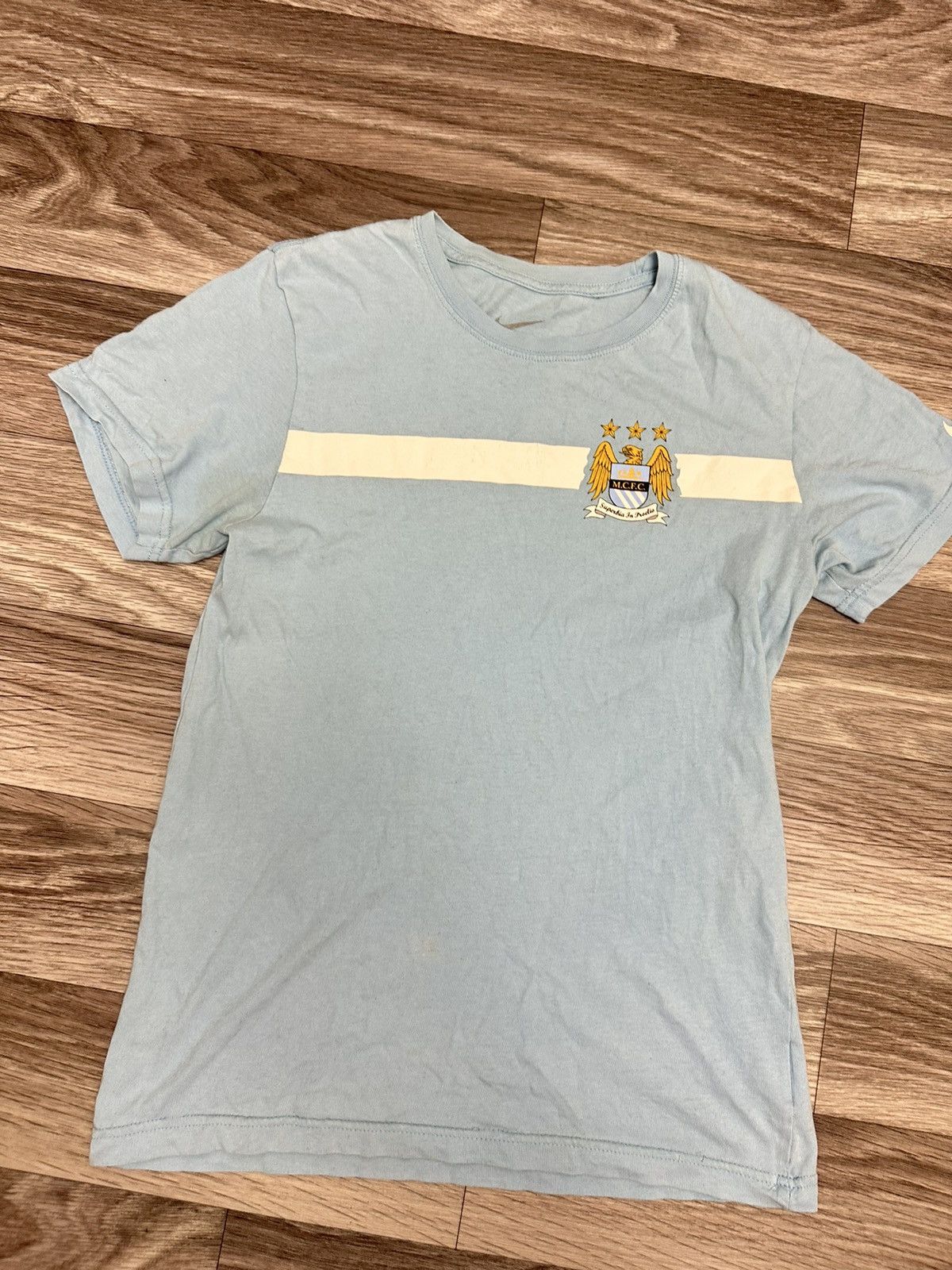 Nike Nike Vintage Manchester City 2000s T shirt big swoosh hype Size US S / EU 44-46 / 1 - 1 Thumbnail