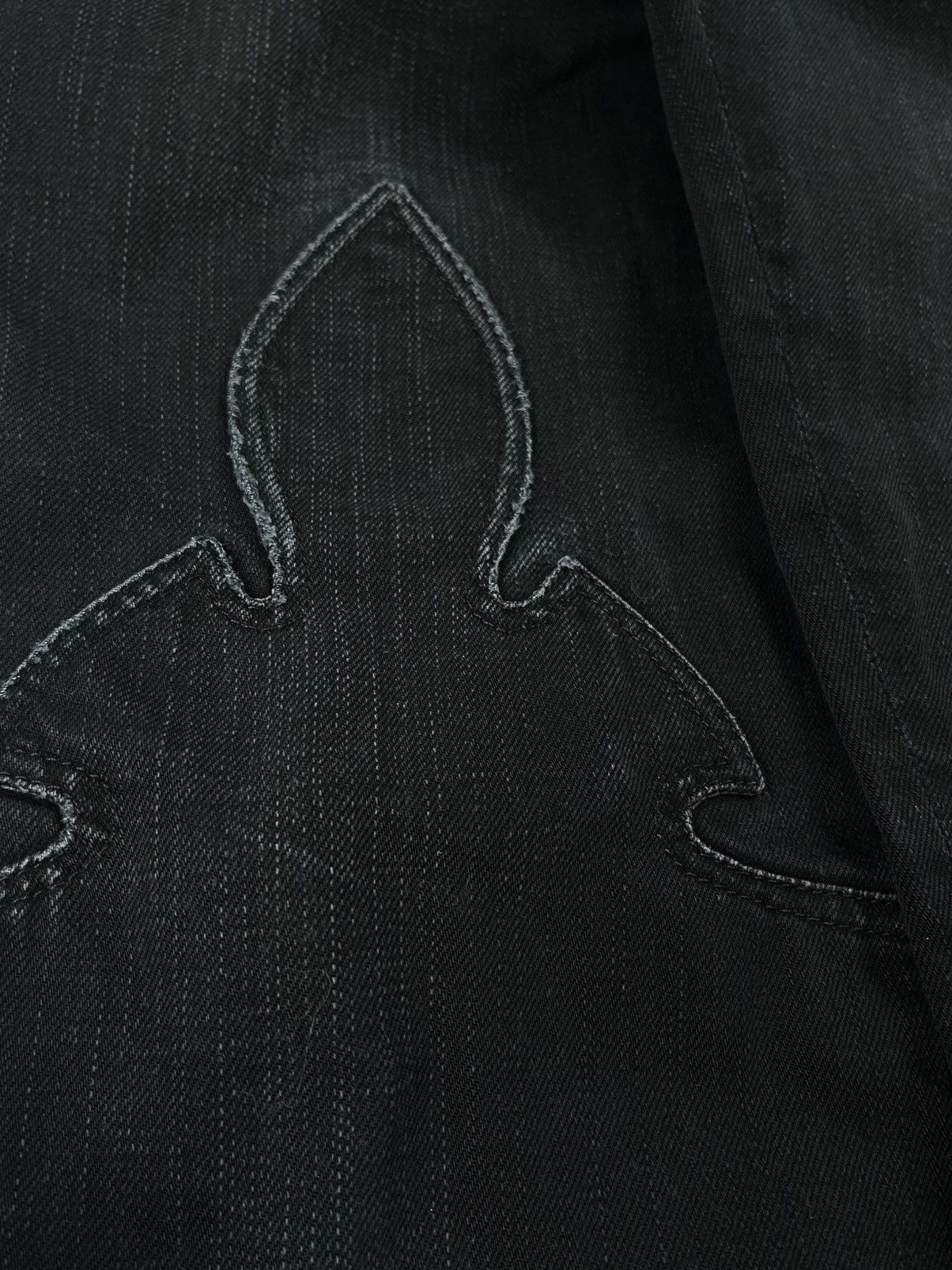 Chrome Hearts Chrome Hearts Thrashed Fleur Knee Bootcut Faded Denim Jeans Size US 30 / EU 46 - 14 Thumbnail