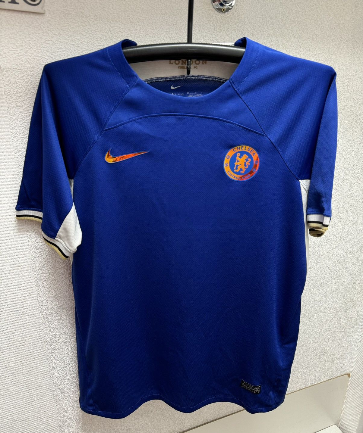 Nike Chelsea nike soccer jersey Xl ( lampard cole drogba torres) Size US XL / EU 56 / 4 - 1 Thumbnail