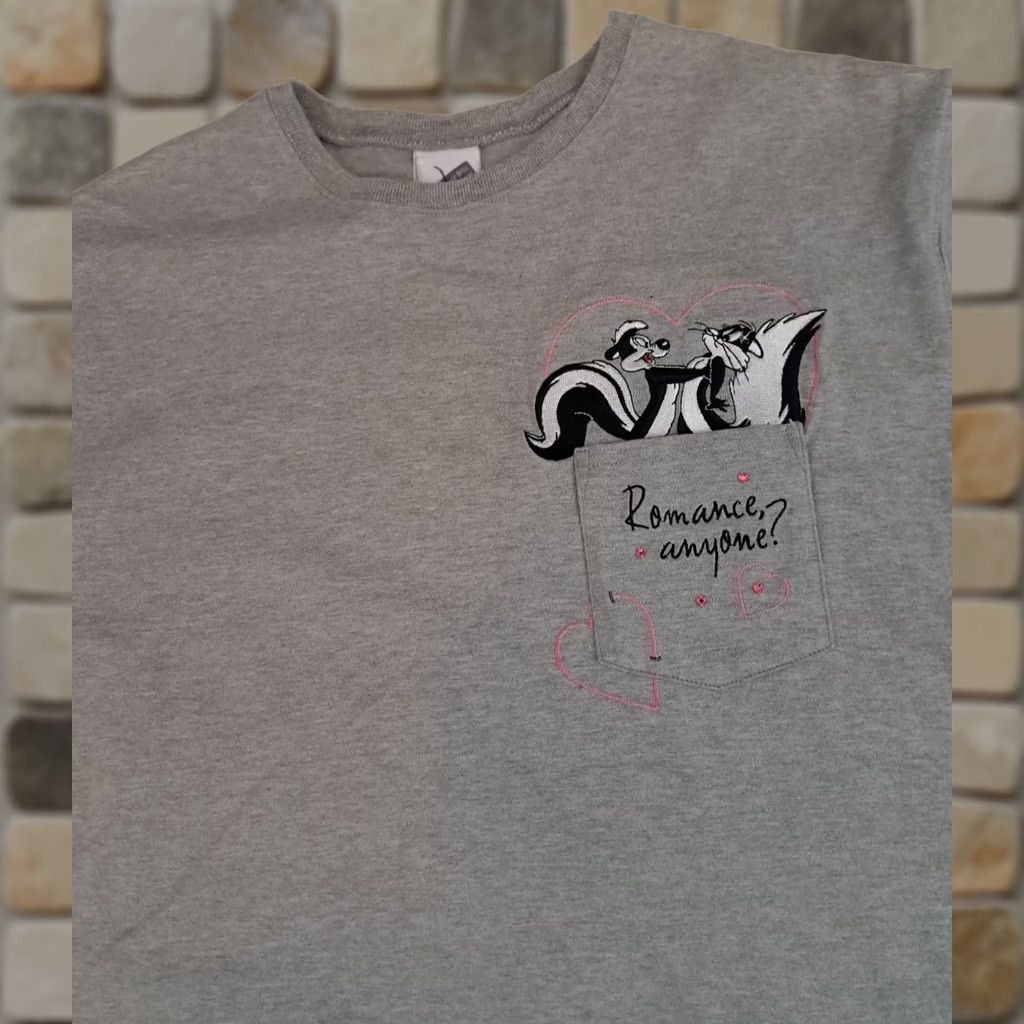 Vintage VINTAGE Warner Bros Studio Store Pepe Le Pew Penelope Pussycat True Romance Printed T-Shirt Gray 1990-1999 XXS? No Size US L / EU 52-54 / 3 - 1 Thumbnail