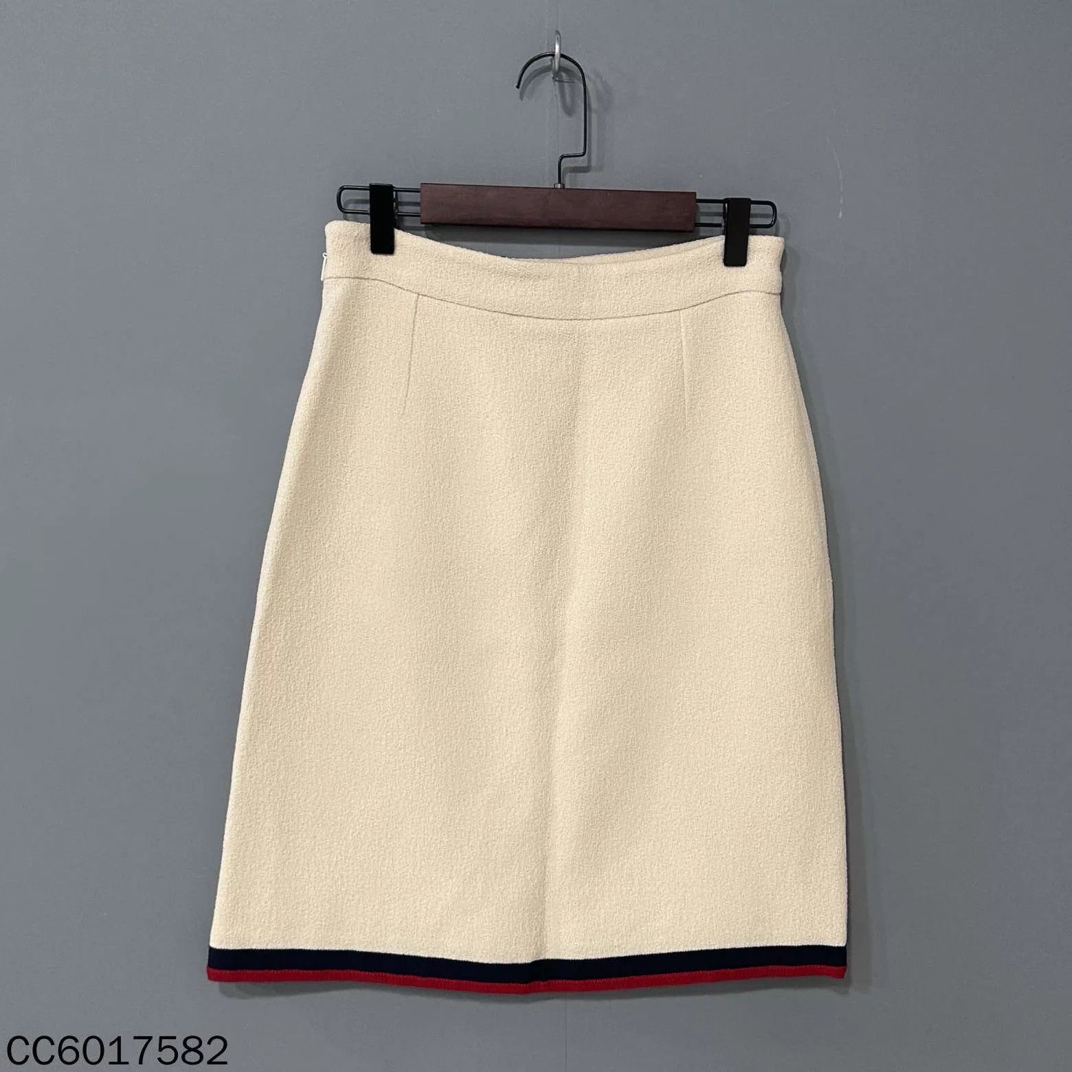 Gucci GUCCI cream striped short skirt 40 Size 27" / US 4 / IT 40 - 3 Thumbnail