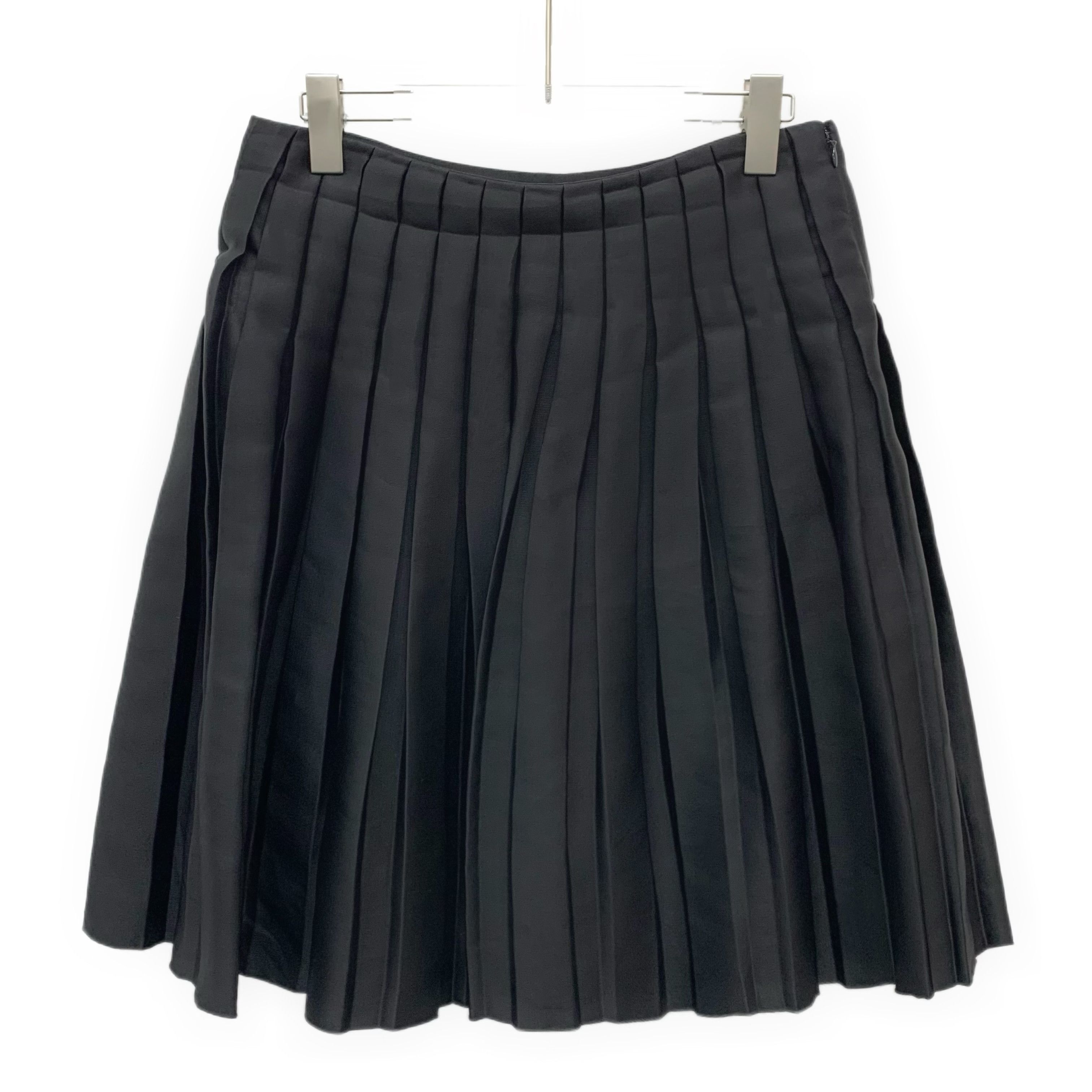 Louis Vuitton Louis Vuitton Silk Pleated Skirt Black (38) Size 26" / US 2 / IT 38 - 1 Thumbnail