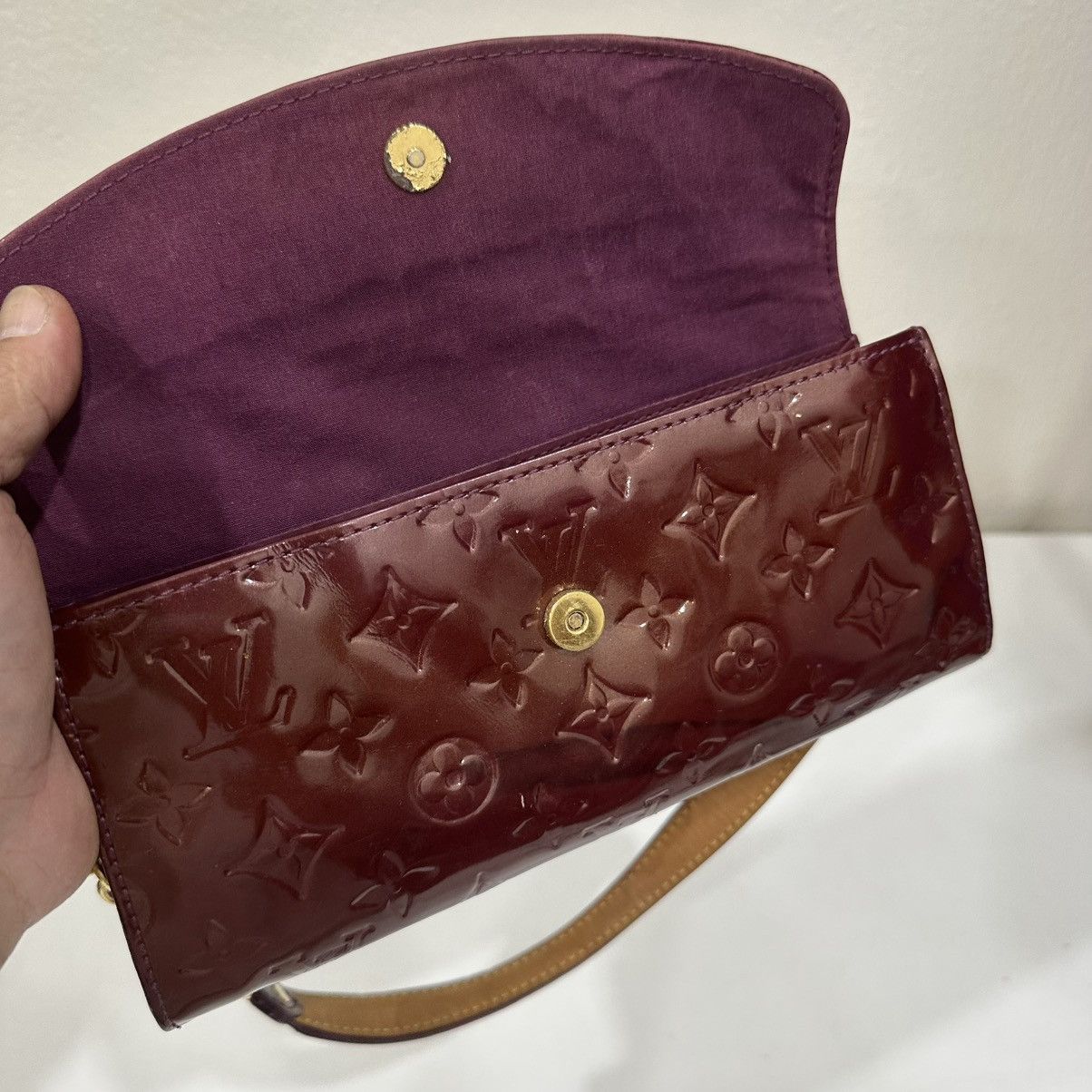 Louis Vuitton ‼️LASTDROP‼️LOUIS VUITTON AMARANTE VERNIS SUNSET BOULEVARD BAG Size ONE SIZE - 10 Thumbnail