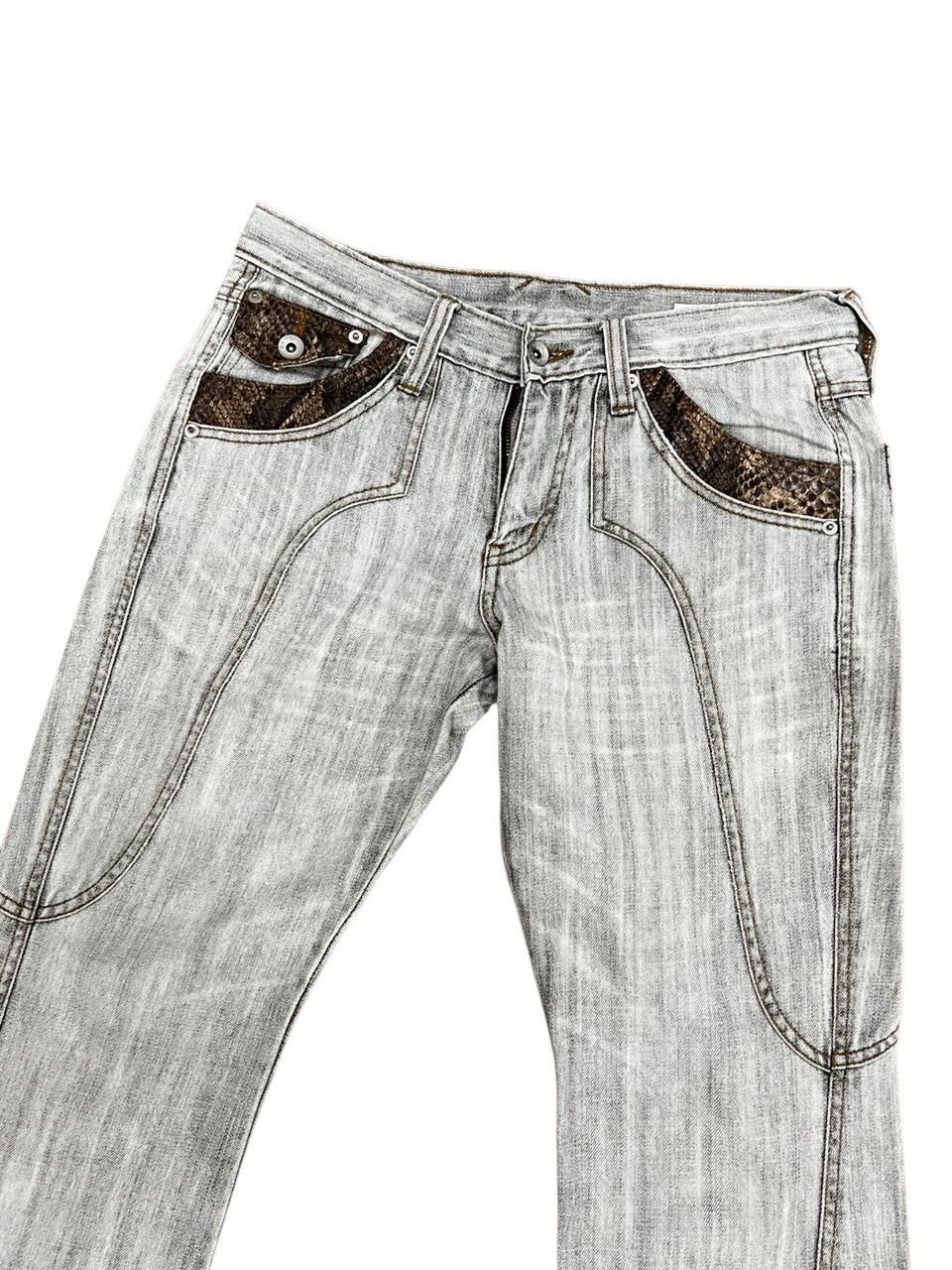 semanticdesign Phyton Snake Skin Flare Semantic Design Jeans Size US 31 - 6 Thumbnail