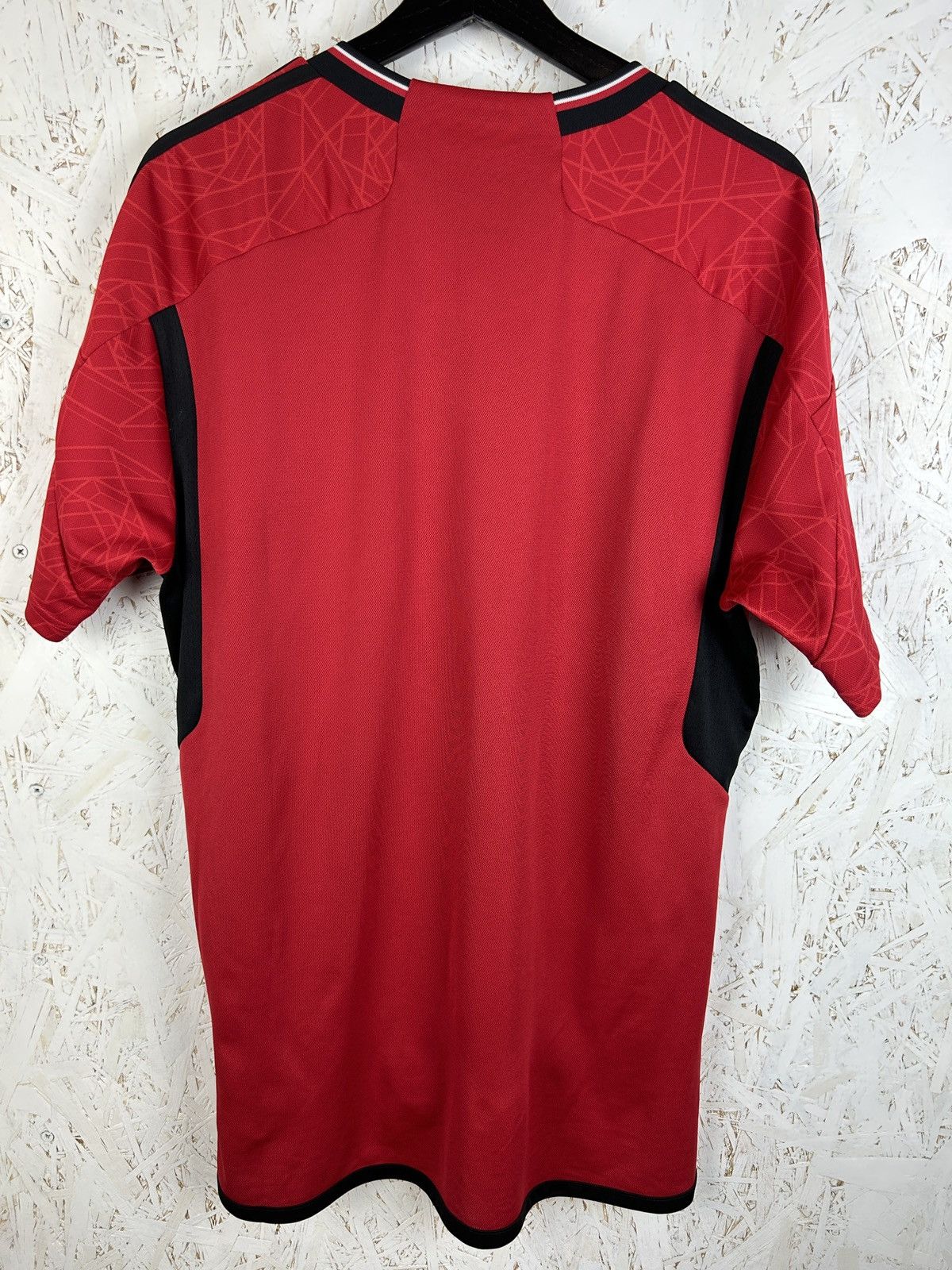 Adidas Adidas Manchester United 2023/24 Home Kit Soccer Jersey L Size US L / EU 52-54 / 3 - 5 Thumbnail