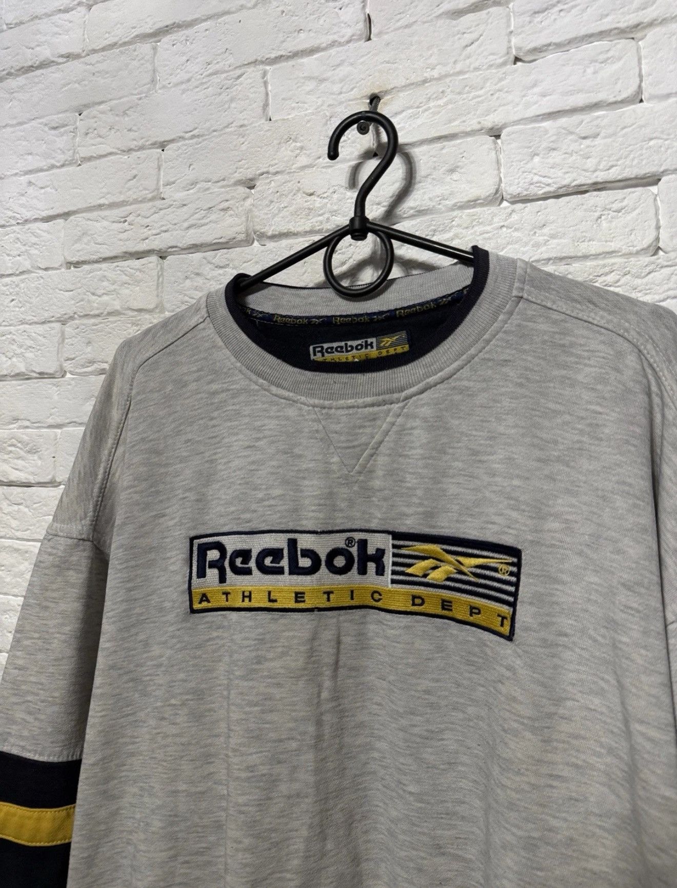 Reebok Vintage Reebok Sweatshirt Embroidered Huge Logo Oversize Cut Size US L / EU 52-54 / 3 - 2 Thumbnail