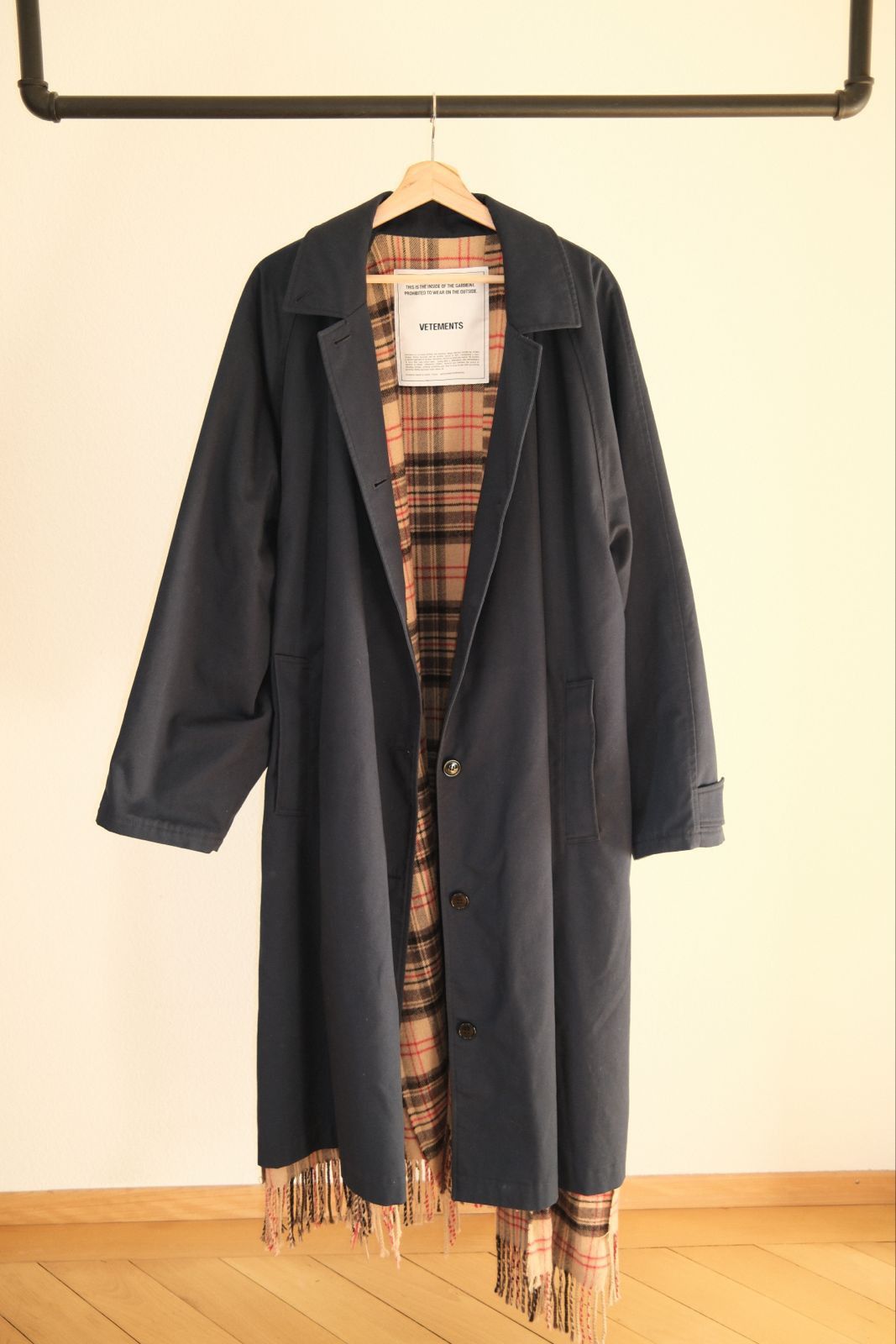 Vetements Vetements Runway Inside Out coat Size S / US 4 / IT 40 - 1 Thumbnail