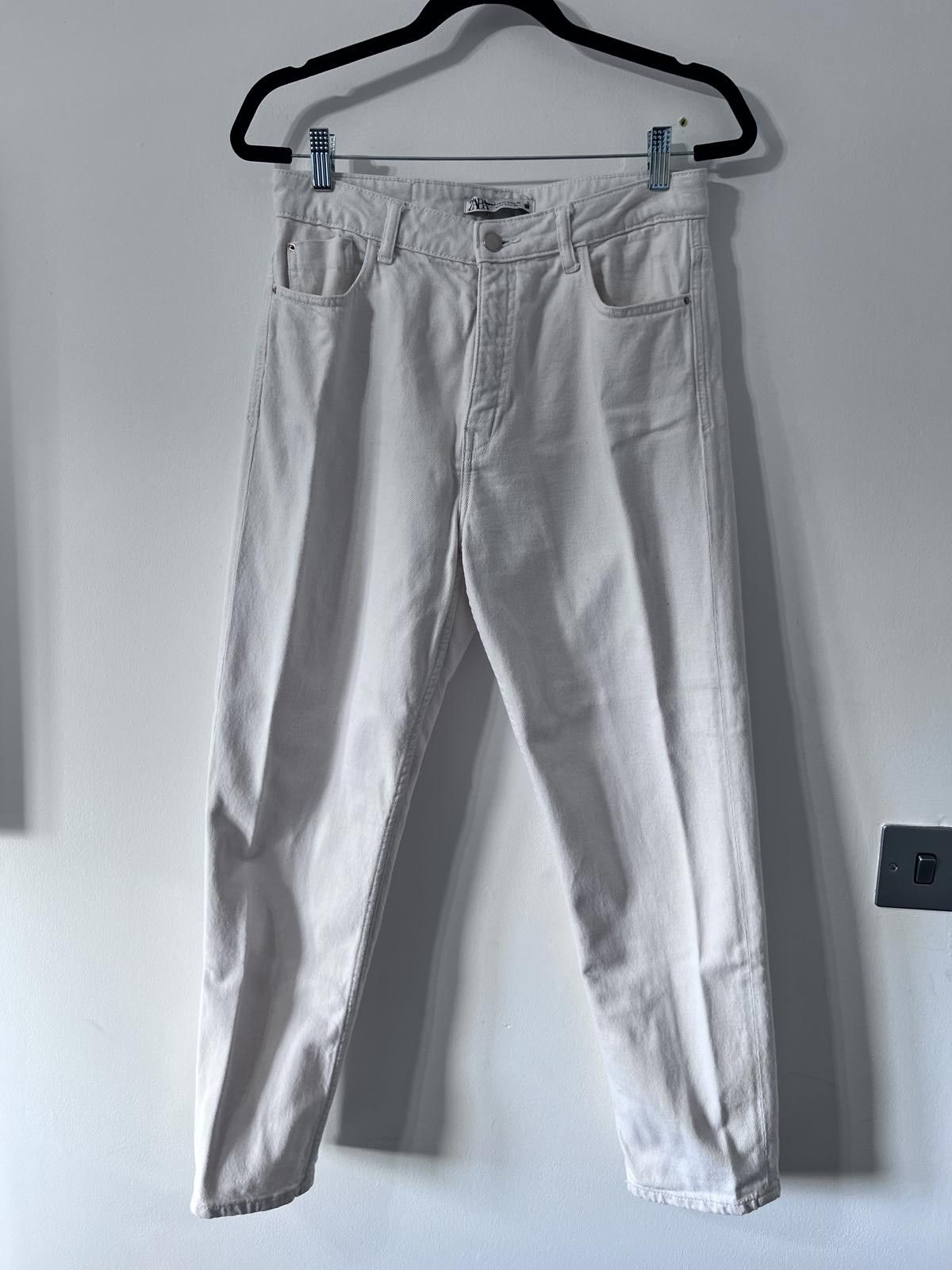 Zara Zara White High-Waisted Jeans – EUR 40 / UK 12 Size 30" / US 8 / IT 44 - 1 Thumbnail