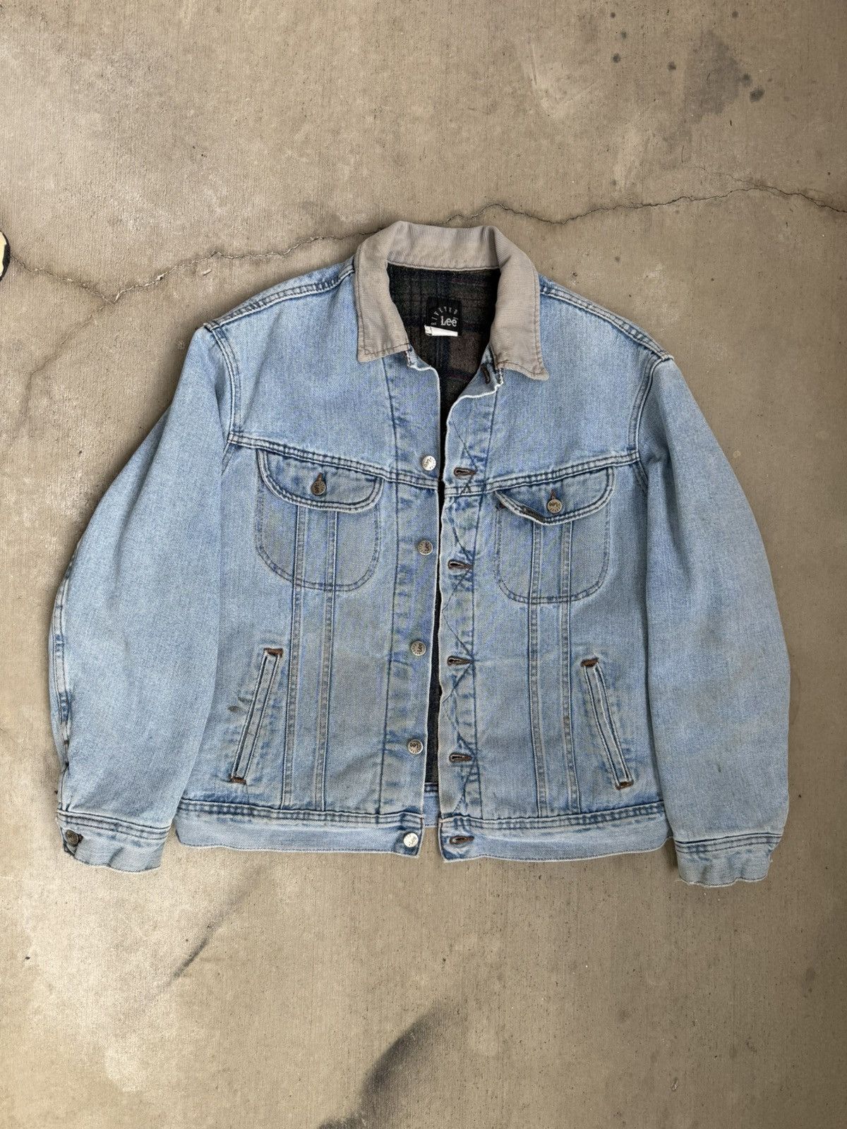 Lee × Vintage Vintage LEE Denim Trucker Jacket Size US L / EU 52-54 / 3 - 1 Thumbnail
