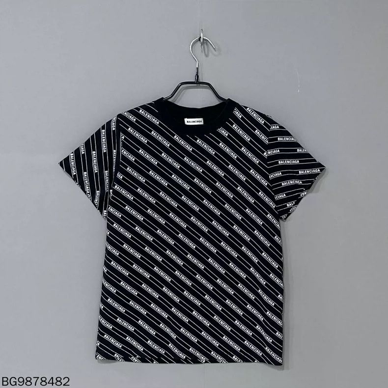 Balenciaga Balenciaga Short sleeves with full logo on bullet screen Size US M / EU 48-50 / 2 - 3 Thumbnail