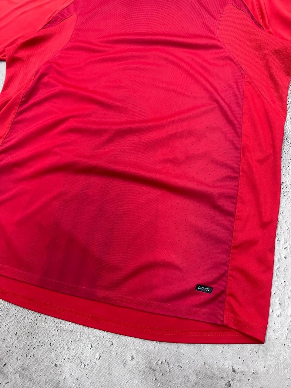 Nike × Vintage Vintage Nike Total 90 Soccer Jersey T-Shirt Y2K Big Logo Size US M / EU 48-50 / 2 - 4 Thumbnail