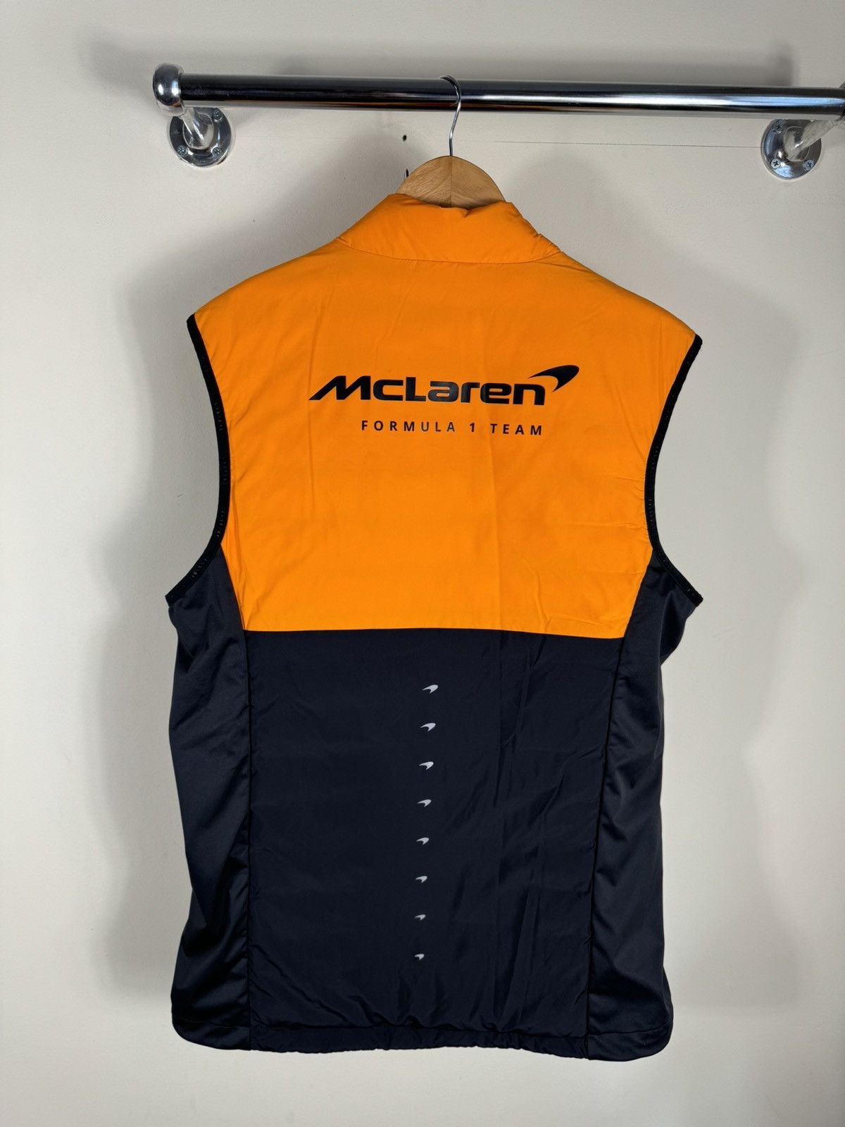 Castore × Formula 1 Castore McLaren F1 Team 2024 Hybrid Full-Zip Vest Size US S / EU 44-46 / 1 - 3 Thumbnail