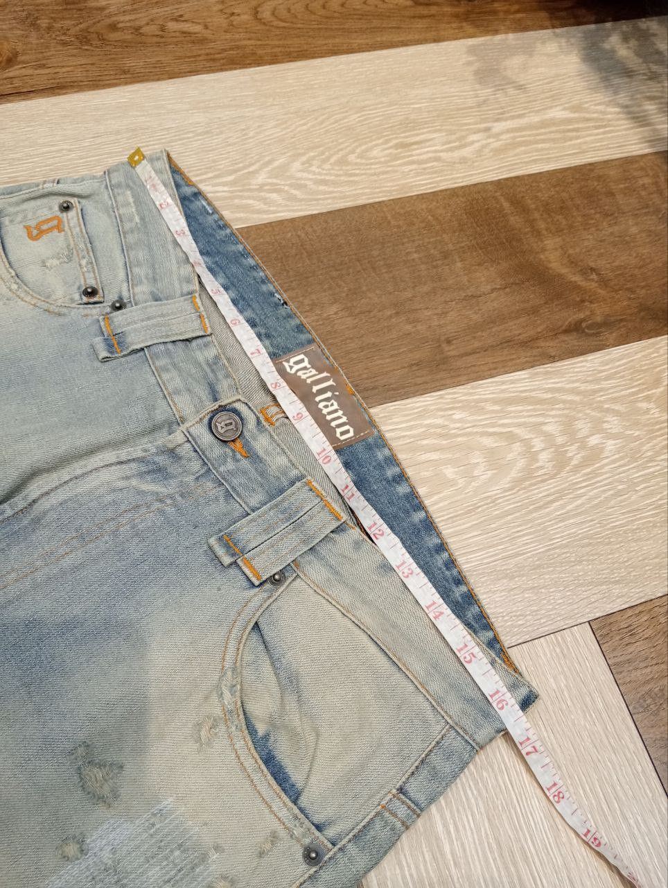 John Galliano JOHN GALLIANO BLUE DISTRESSED DENIM JEANS - SIZE 32 Size US 32 / EU 48 - 19 Thumbnail