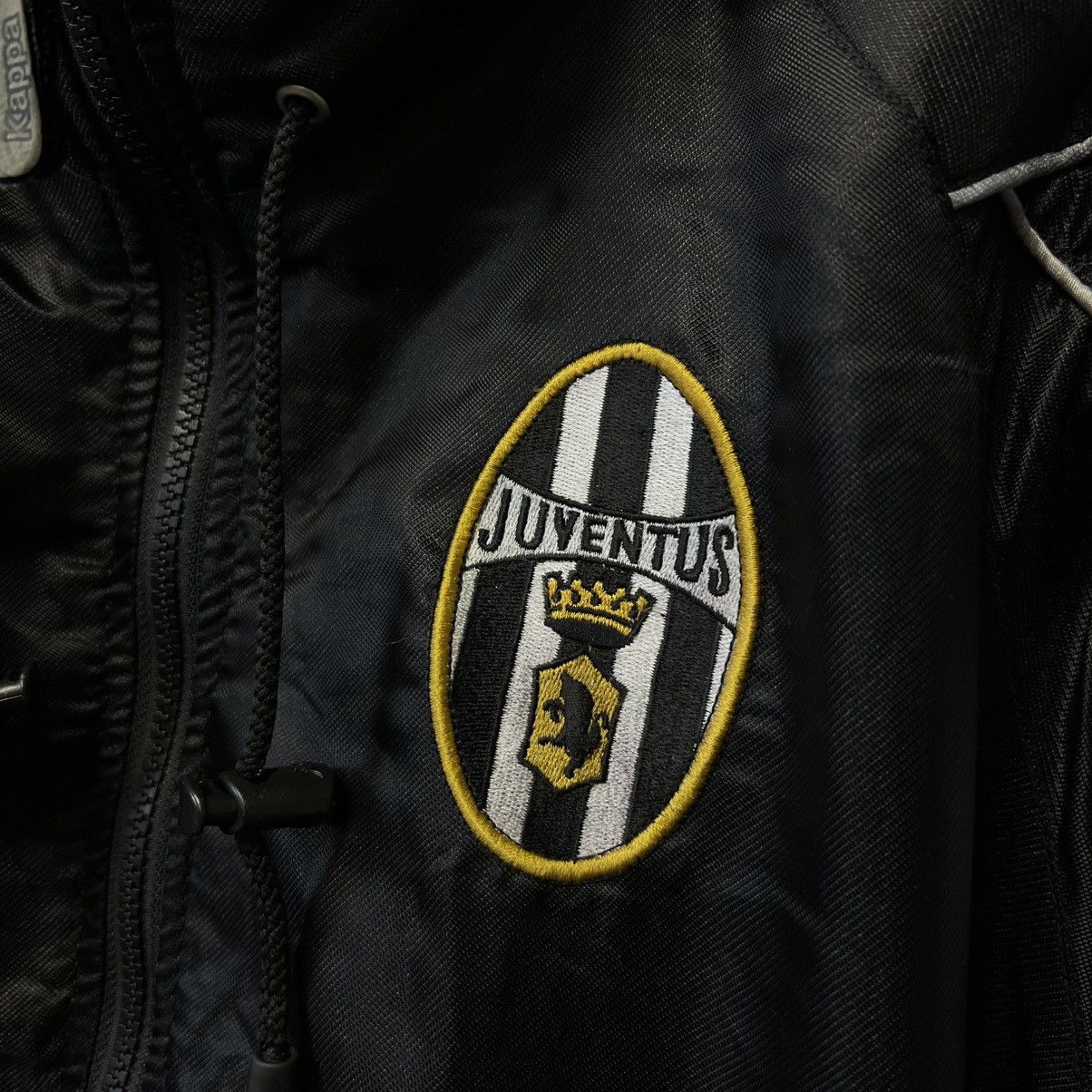 Kappa Vintage 90s Kappa F.C Juventus Zip Up Jacket RARE size L Size US L / EU 52-54 / 3 - 10 Thumbnail