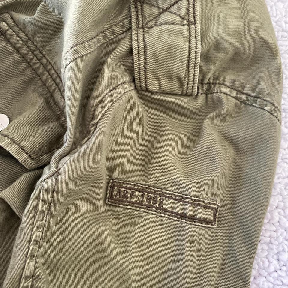 Abercrombie & Fitch Abercrombie & Fitch Women’s Olive Green Military Zipup Sz S Size S / US 4 / IT 40 - 6 Thumbnail