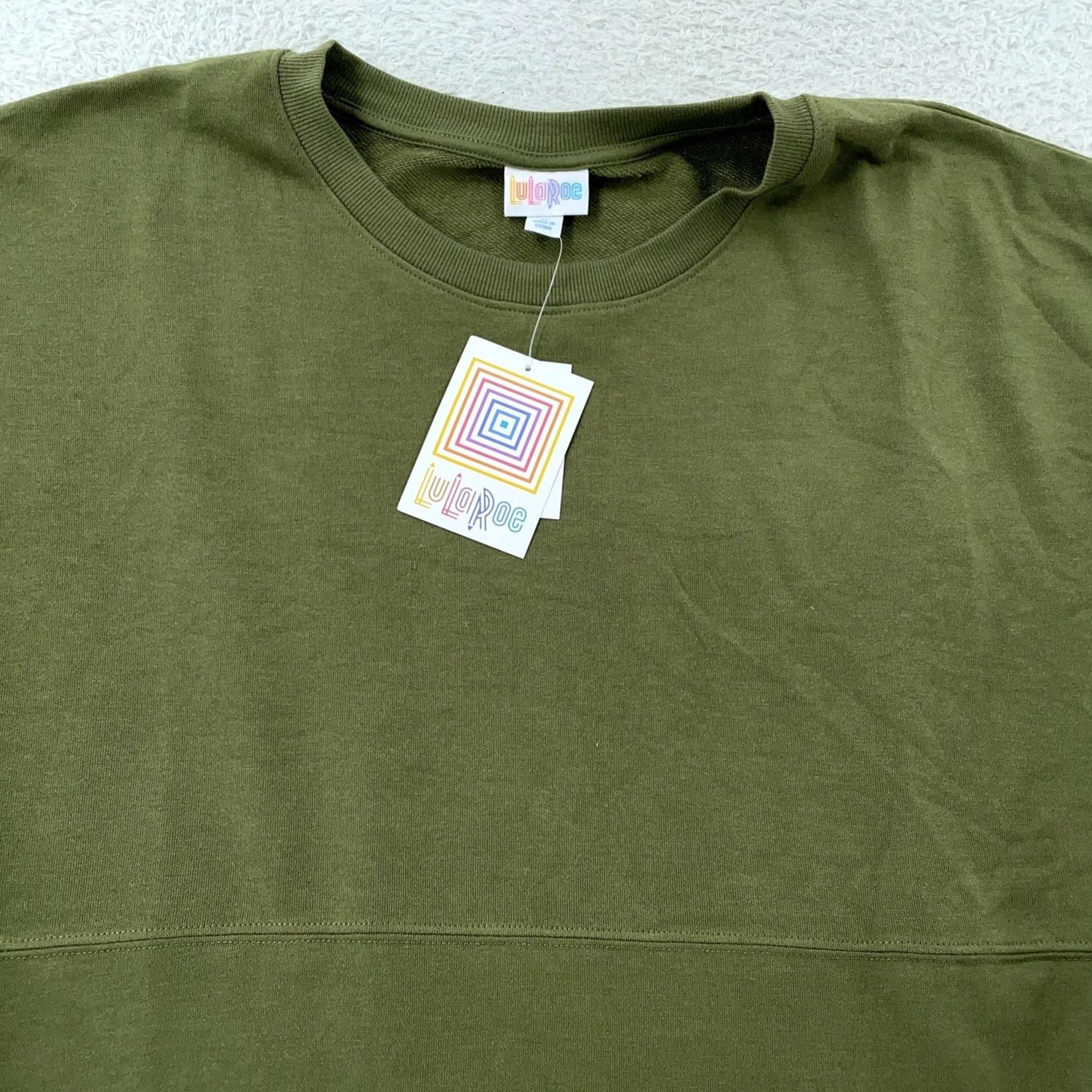 Vintage LuLaRoe Sweatshirt Womens XL Green Supply Crew Long Sleeve High Low Pullover Size XL / US 12-14 / IT 48-50 - 2 Thumbnail
