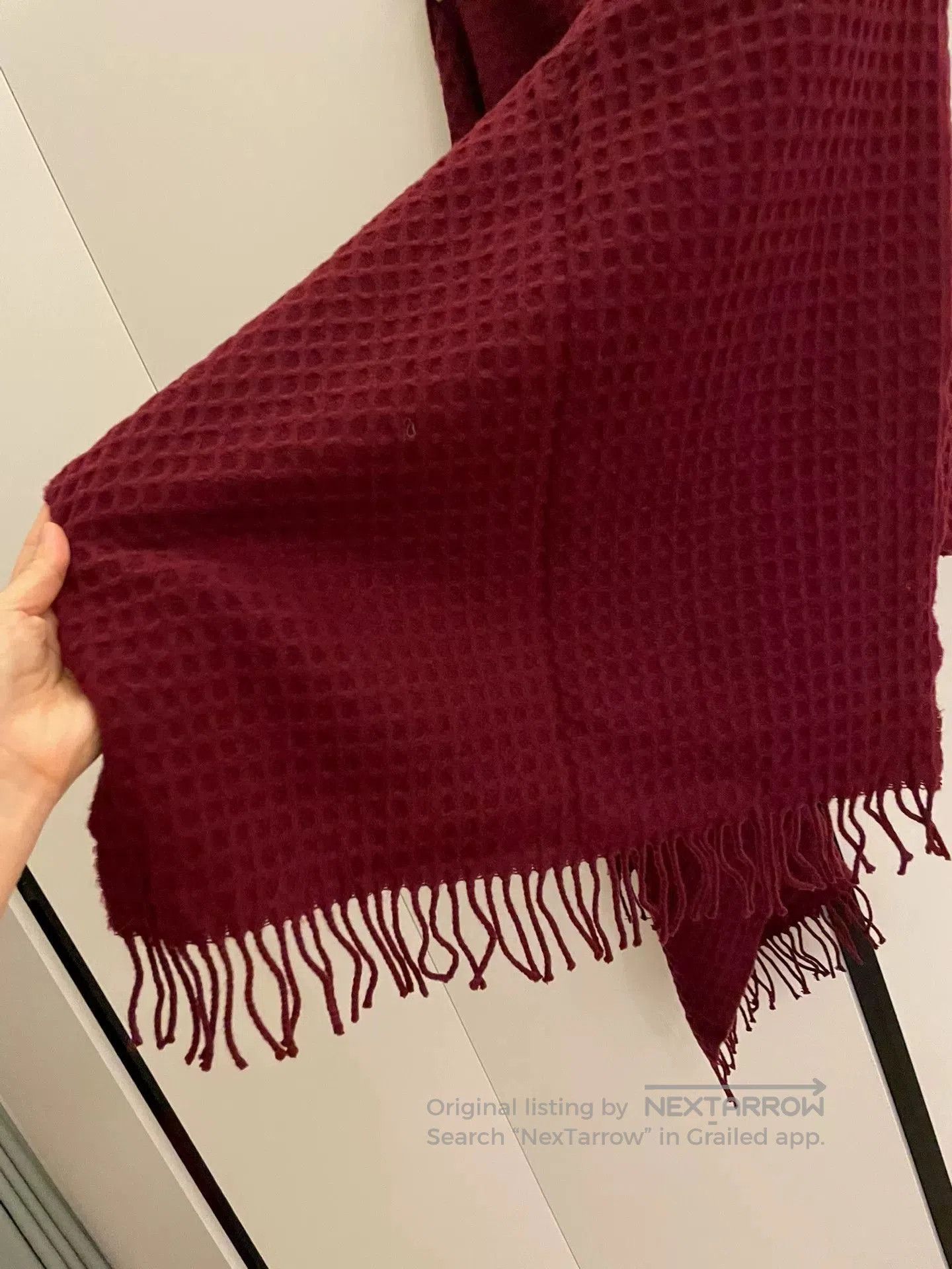 Johnstons Of Elgin Johnstons of Elgin Cashmere Scarf/Shawl. Size ONE SIZE - 3 Thumbnail