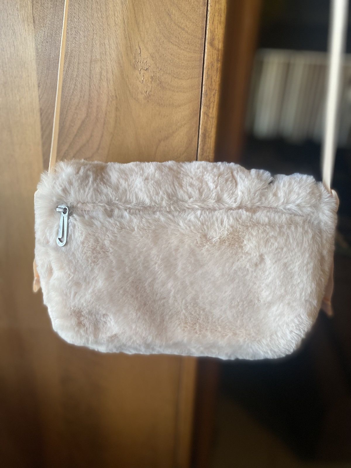 Nike Nike Future 365 Pink Faux Fur Crossbody Size ONE SIZE - 5 Thumbnail