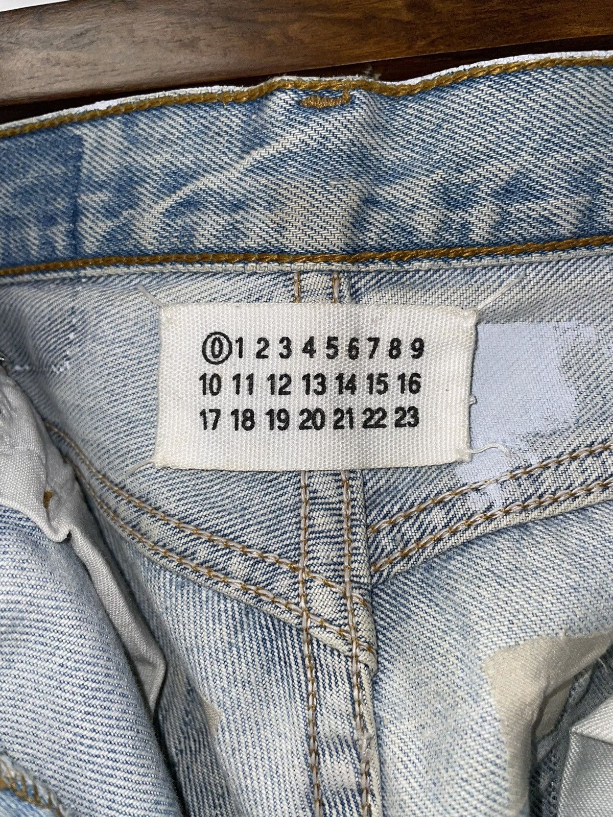 Maison Margiela × Vintage Artisanal Painted White Jeans (SS99) Size 27" / US 4 / IT 40 - 10 Thumbnail