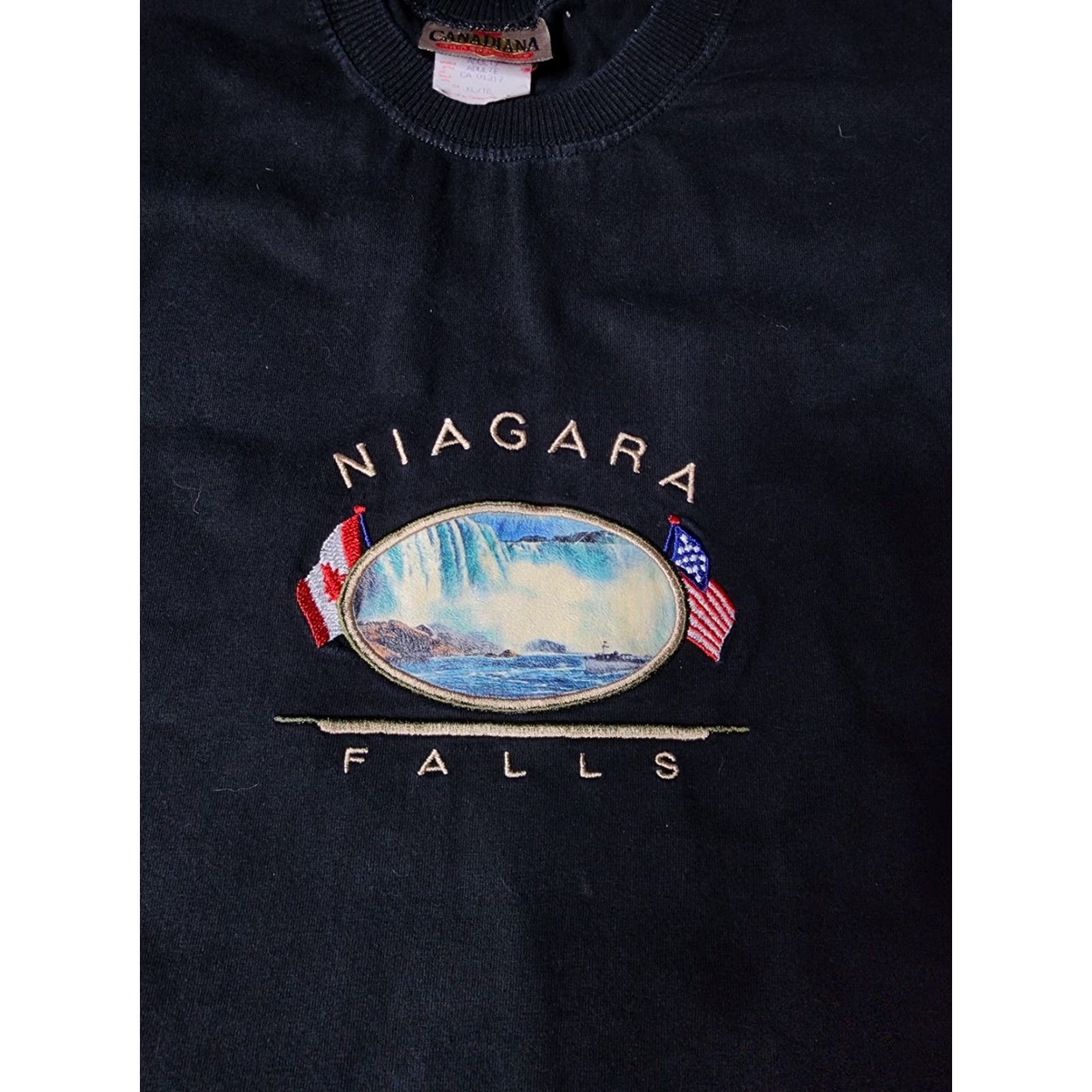 Vintage Vintage Mens XL Embroidered Niagara Falls Canada Single Stitch T Shirt Size US XL / EU 56 / 4 - 2 Thumbnail