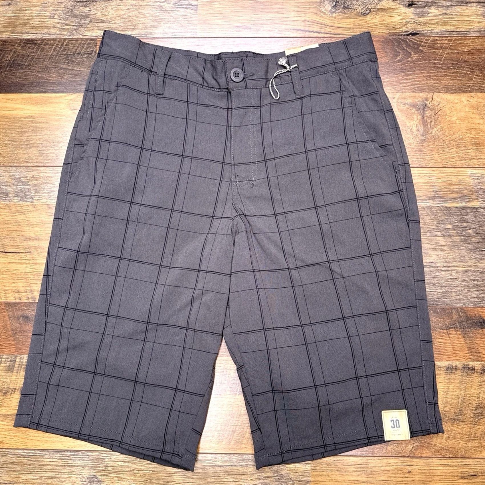Vintage Urban Pipeline Shorts Mens 30 Pepper Plaid Hits At Knee Bermuda Casual Gray Plaid 30 Mens NWT Size US 30 / EU 46 - 2 Thumbnail