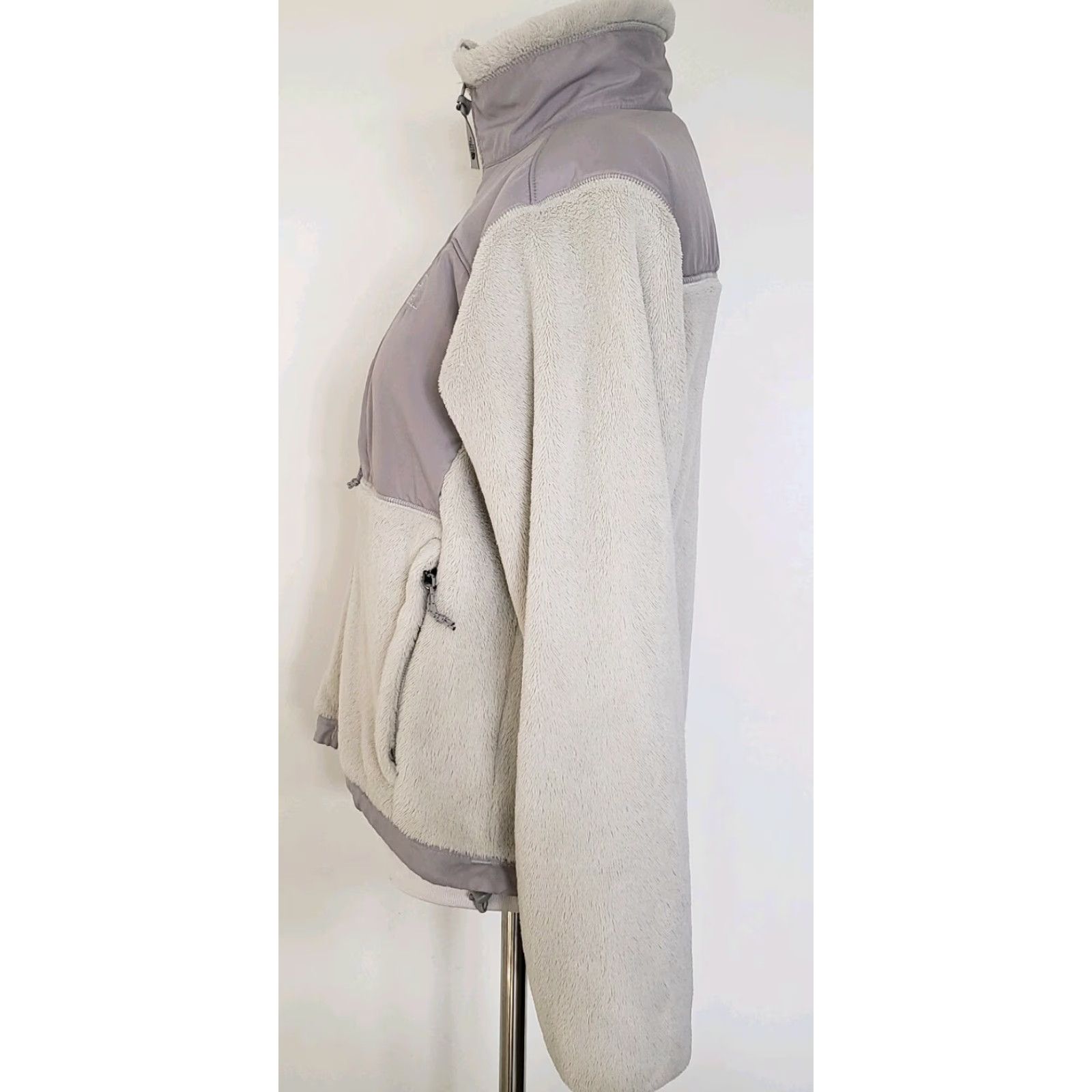 The North Face VINTAGE The North Face Fleece Jacket Women's XS Gray Casual Outdoor Logo Full Zip Pockets Size XS / US 0-2 / IT 36-38 - 3 Thumbnail