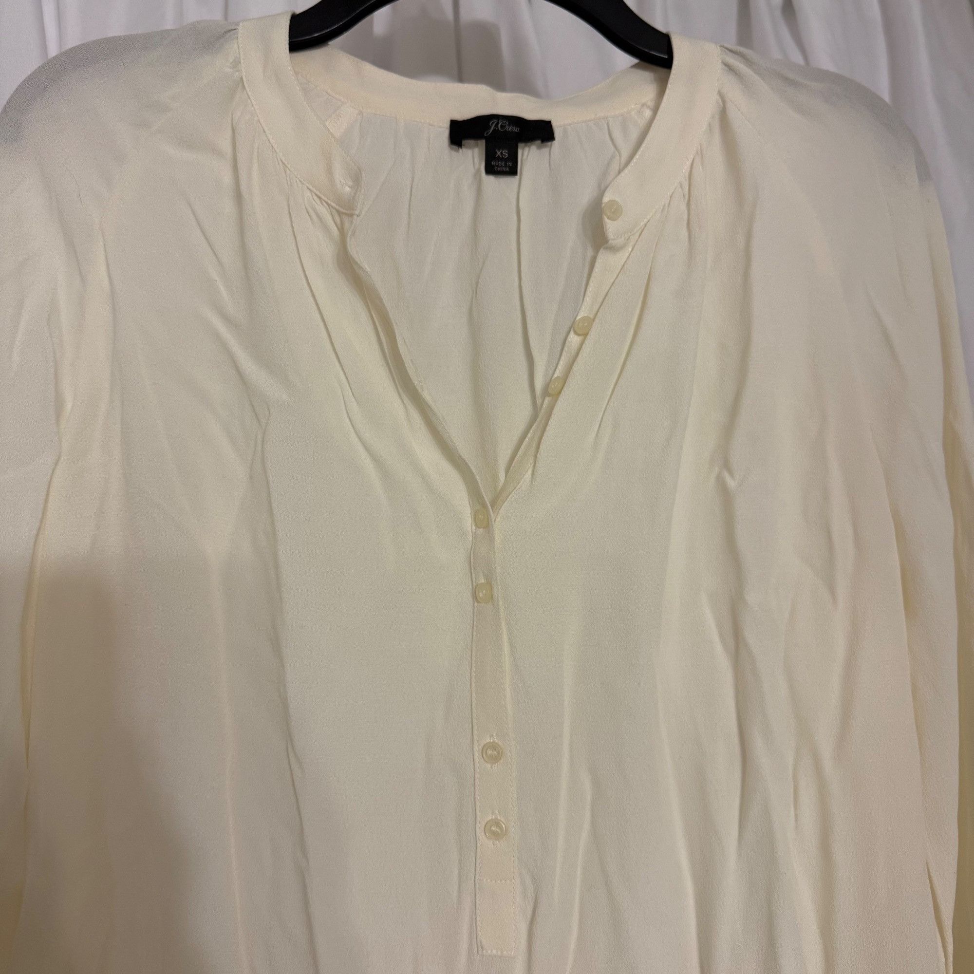 J.Crew J.Crew XS Cream Button-Front Long-Sleeve Blouse Womens XS Size XS / US 0-2 / IT 36-38 - 2 Thumbnail