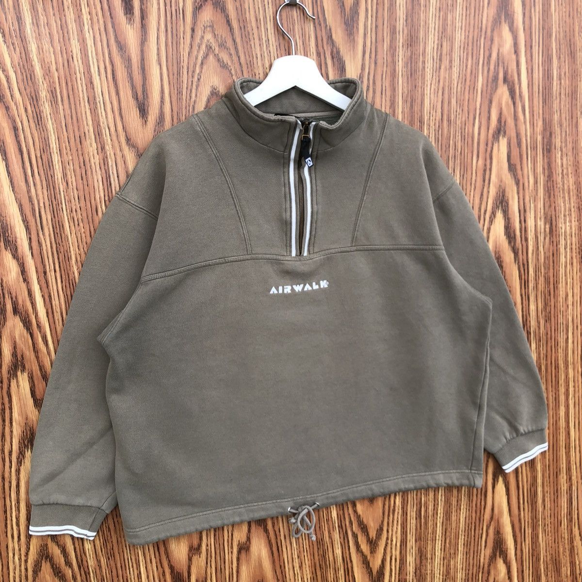Airwalk Vintage Airwalk Half Zipper Sweatshirt Size US M / EU 48-50 / 2 - 2 Thumbnail