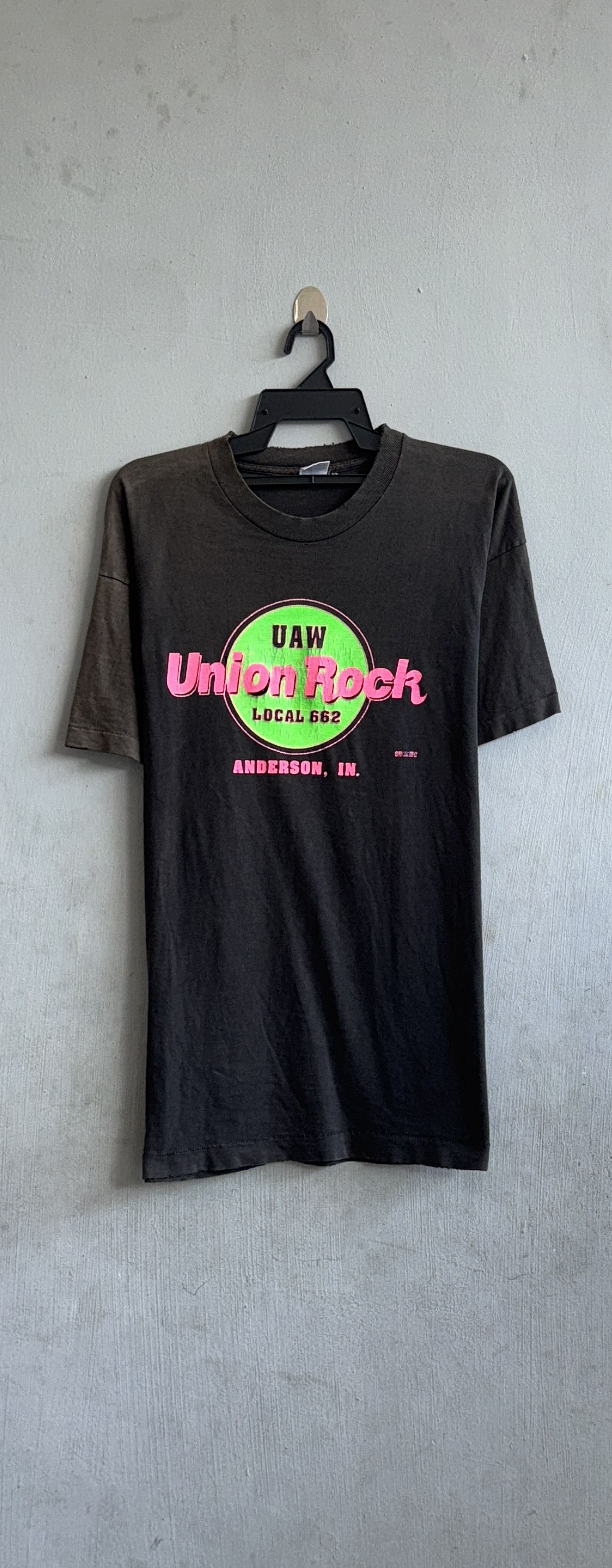 Vintage Vintage 1990's Indiana Union Rock Local T-Shirt Size US XL / EU 56 / 4 - 1 Thumbnail