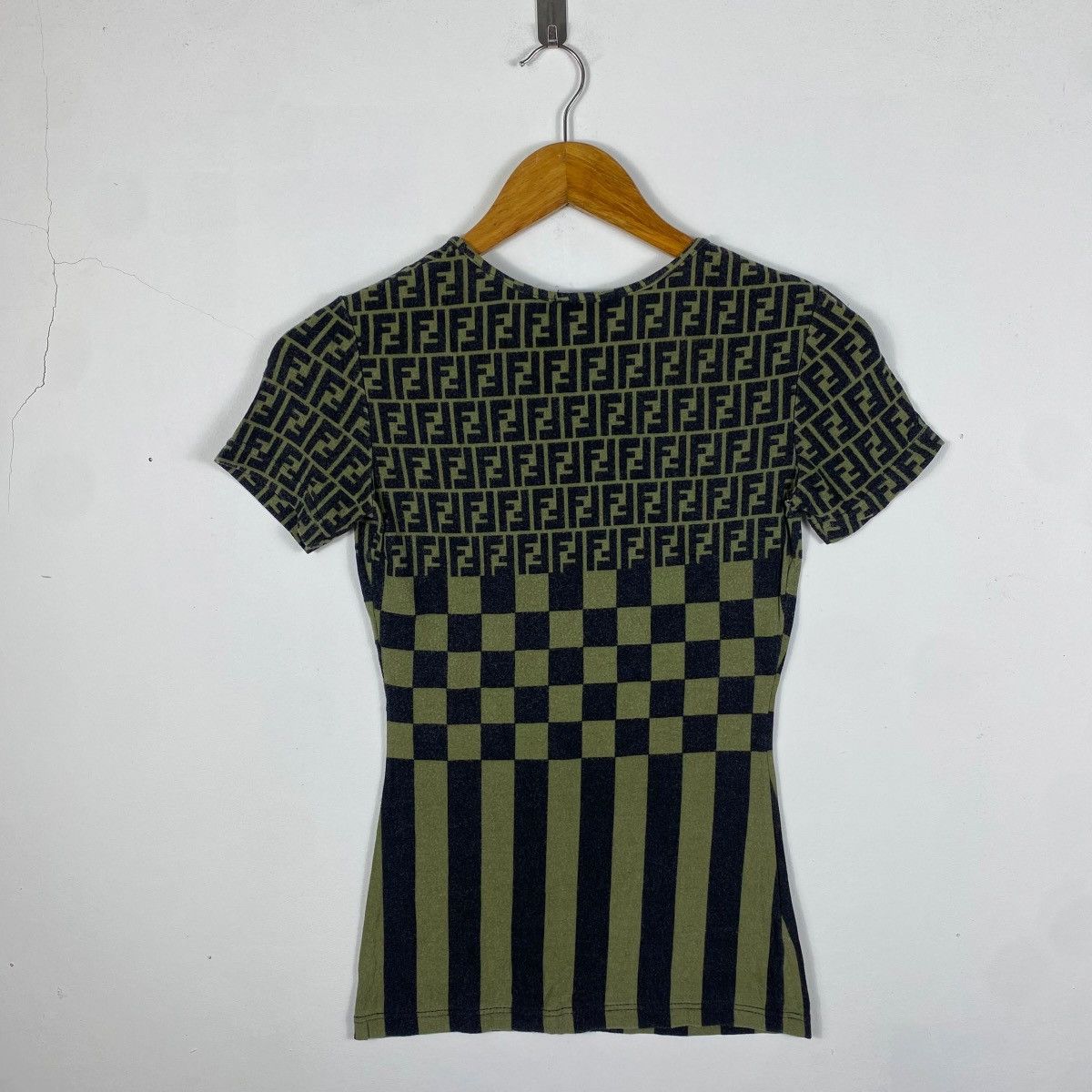 Fendi Vintage 90s FENDI Zucca Monogram Women Tops Tee Shirt Size M / US 6-8 / IT 42-44 - 4 Thumbnail