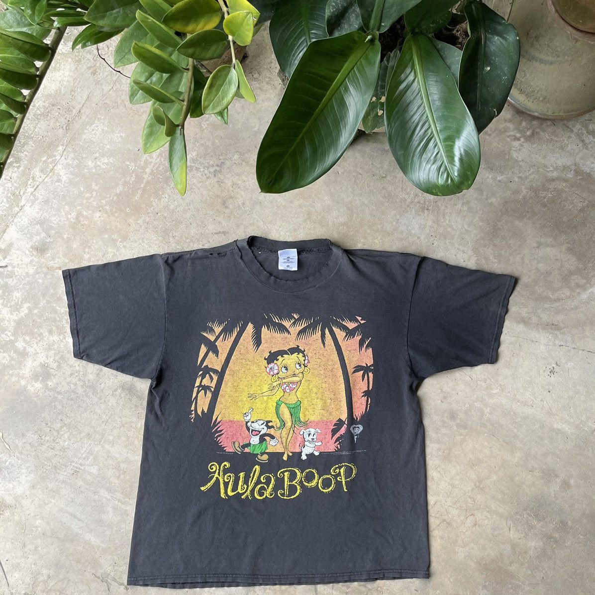 Vintage Vintage 1994 Hula Betty Boop Hawaii Tee Shirt Size US XL / EU 56 / 4 - 2 Thumbnail
